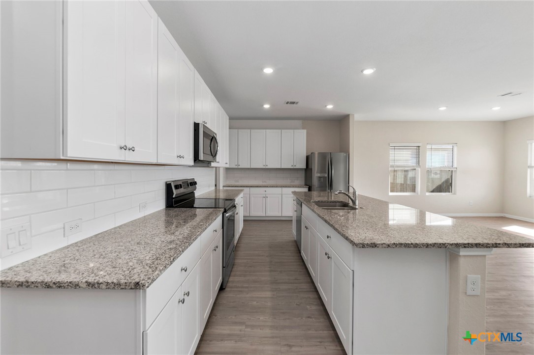 2741 Nueva Cordova