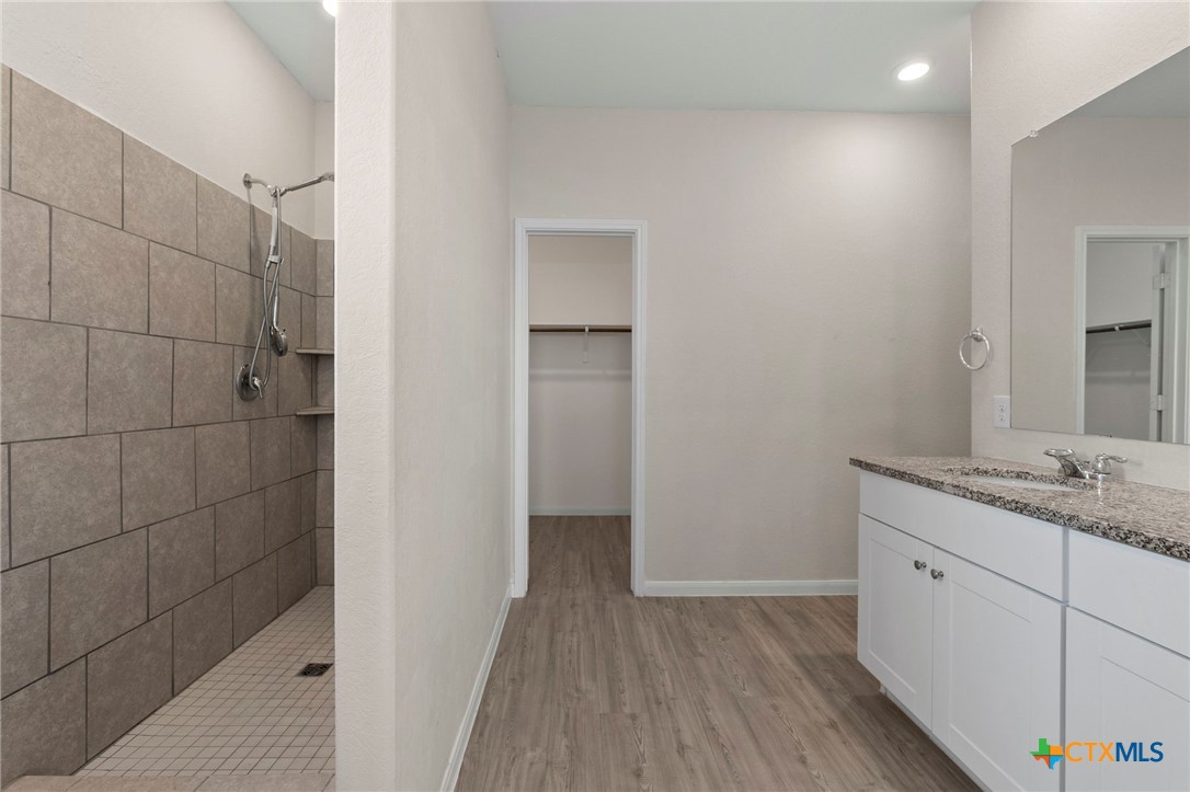 2741 Nueva Cordova