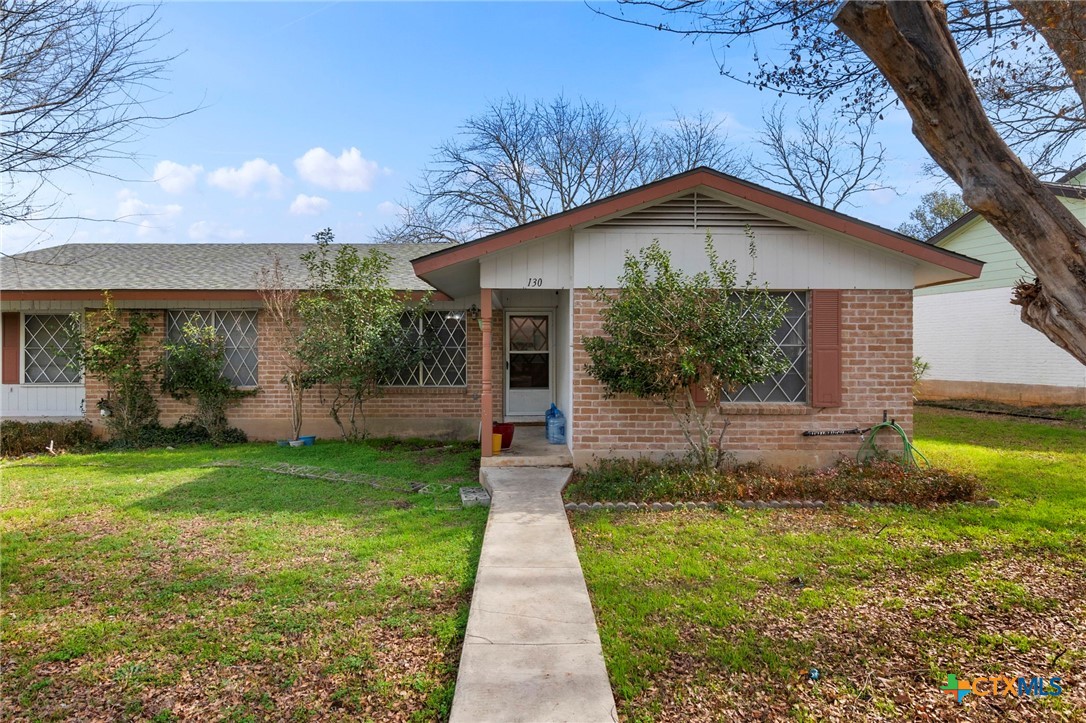 318 Craddock Avenue