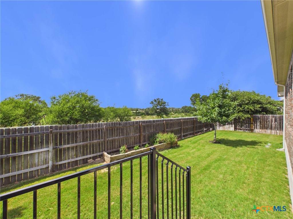 520 Academy Oaks Drive