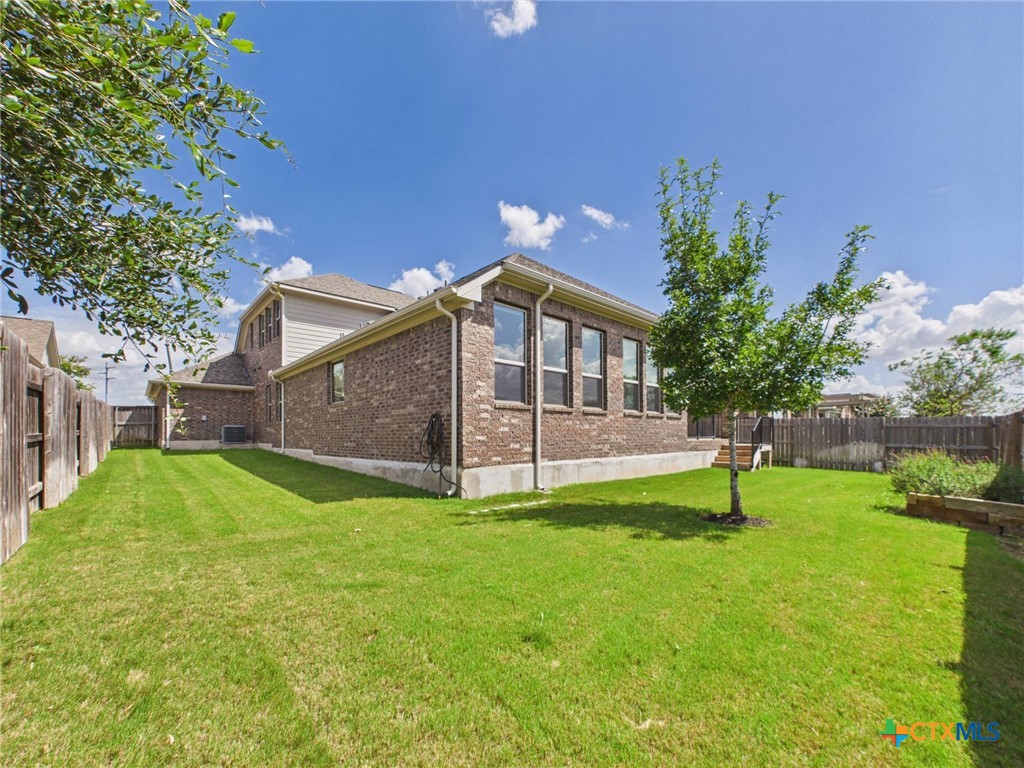 520 Academy Oaks Drive