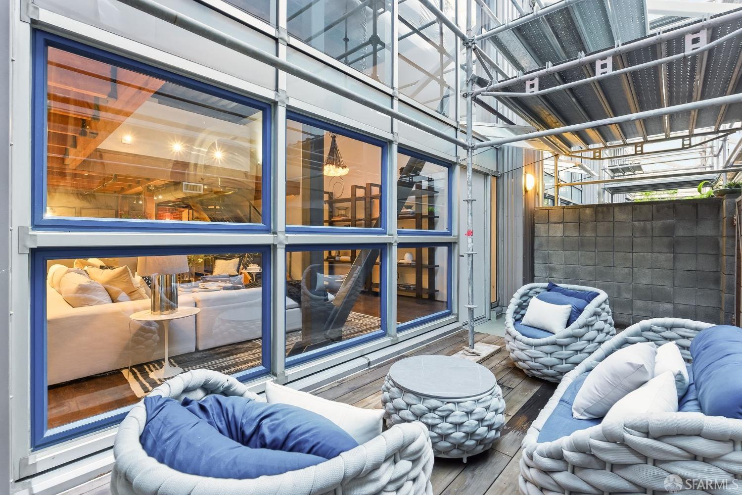 650 Delancey Street # 216