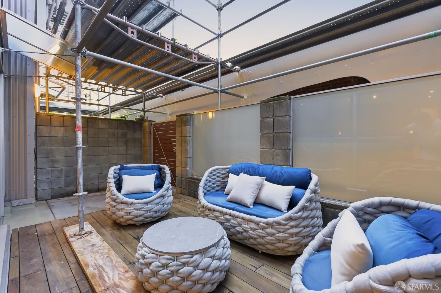 650 Delancey Street # 216