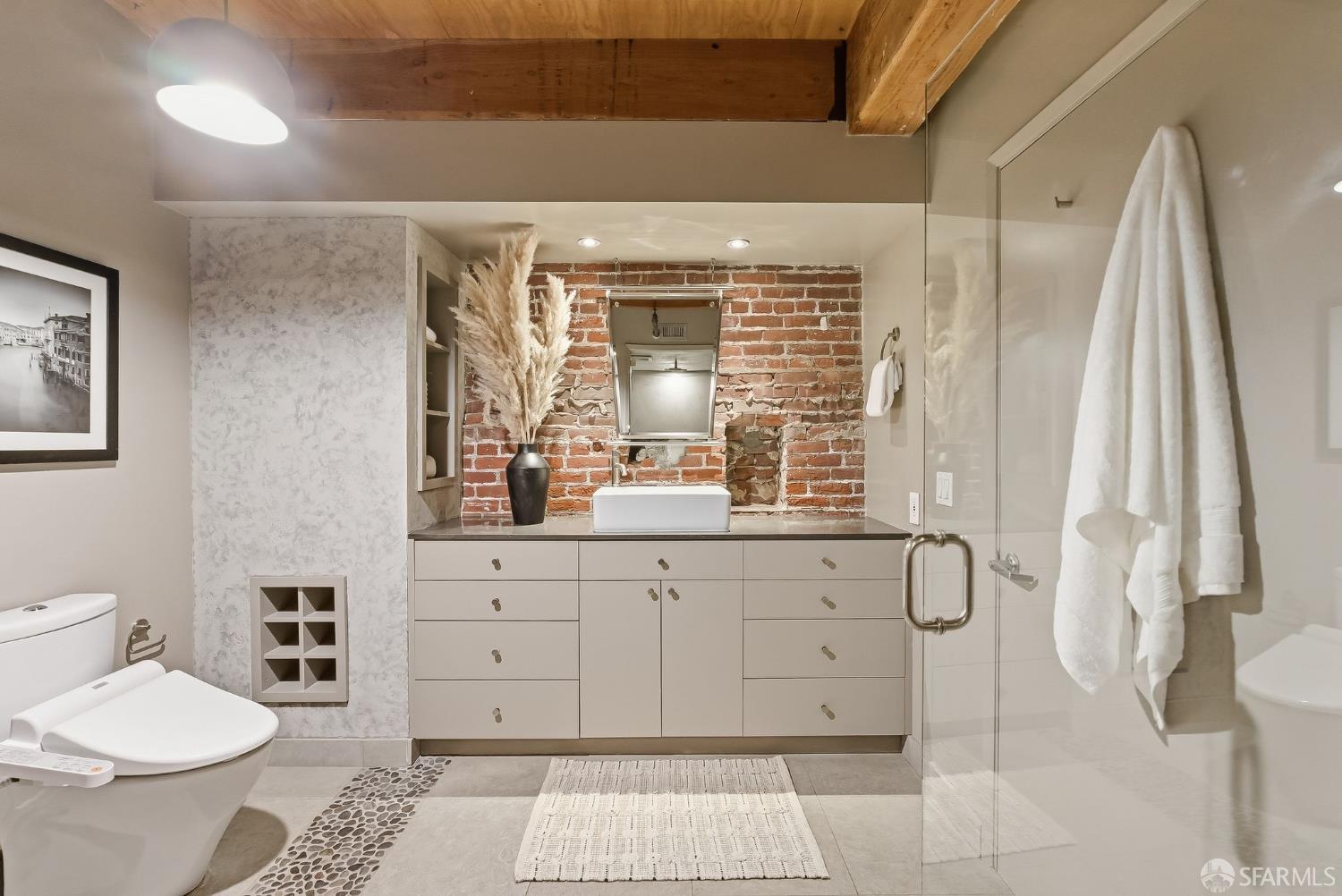 650 Delancey Street # 216