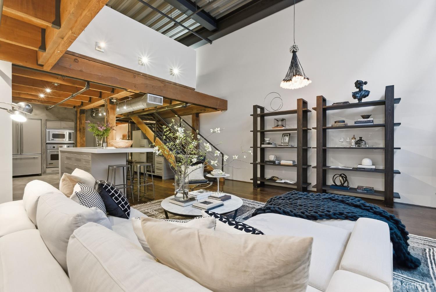 650 Delancey Street # 216