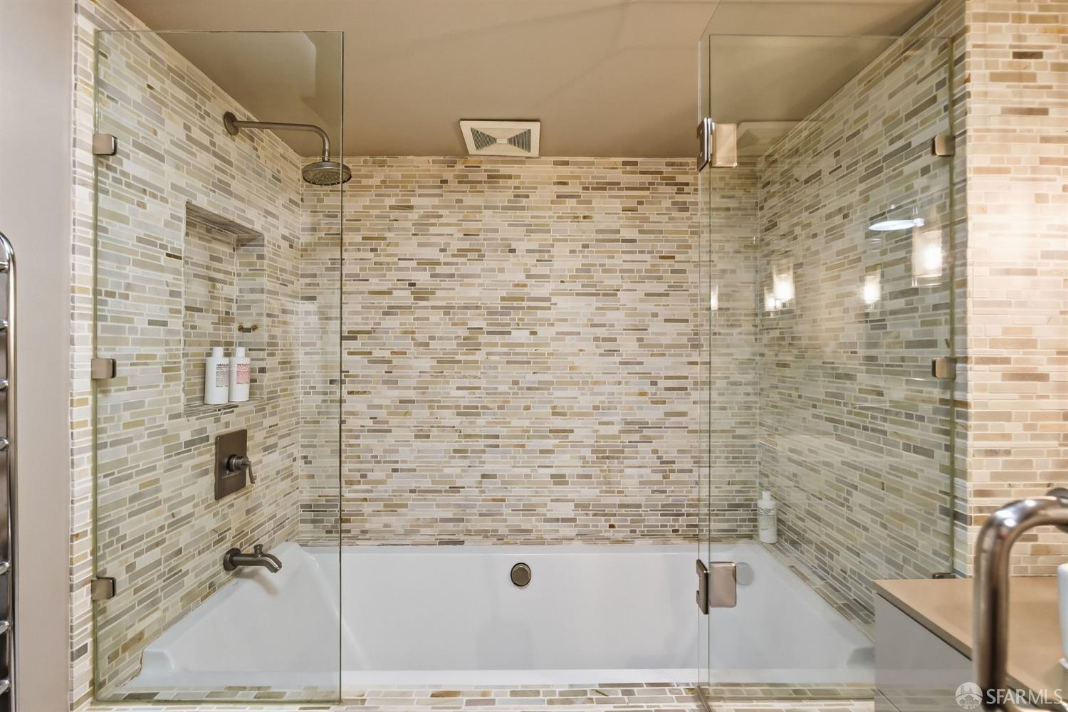 650 Delancey Street # 216