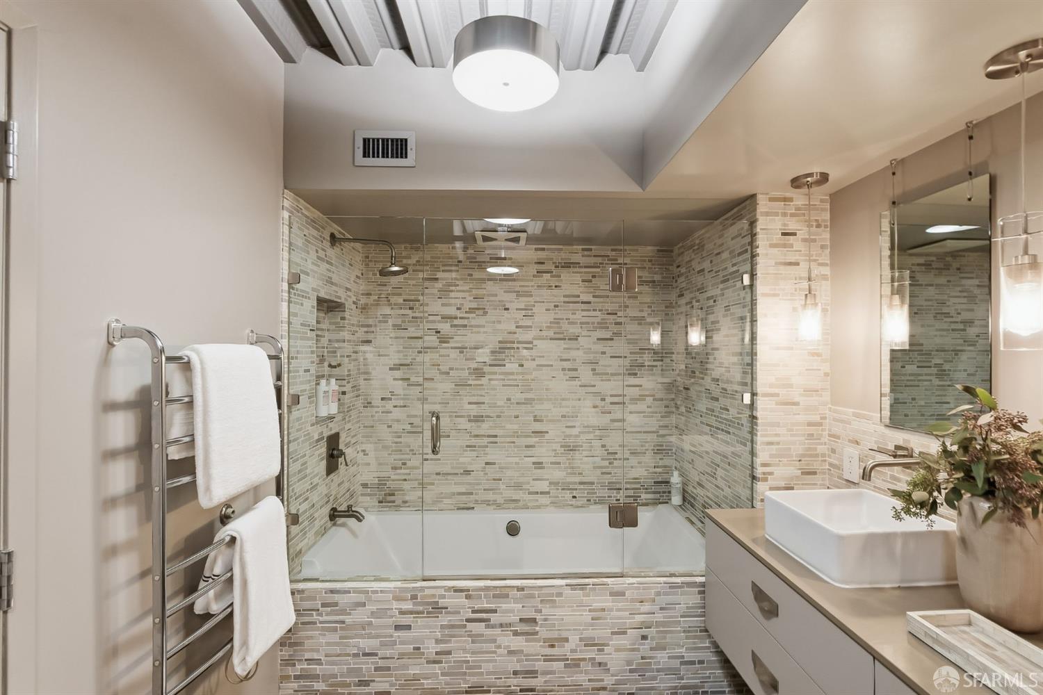 650 Delancey Street # 216