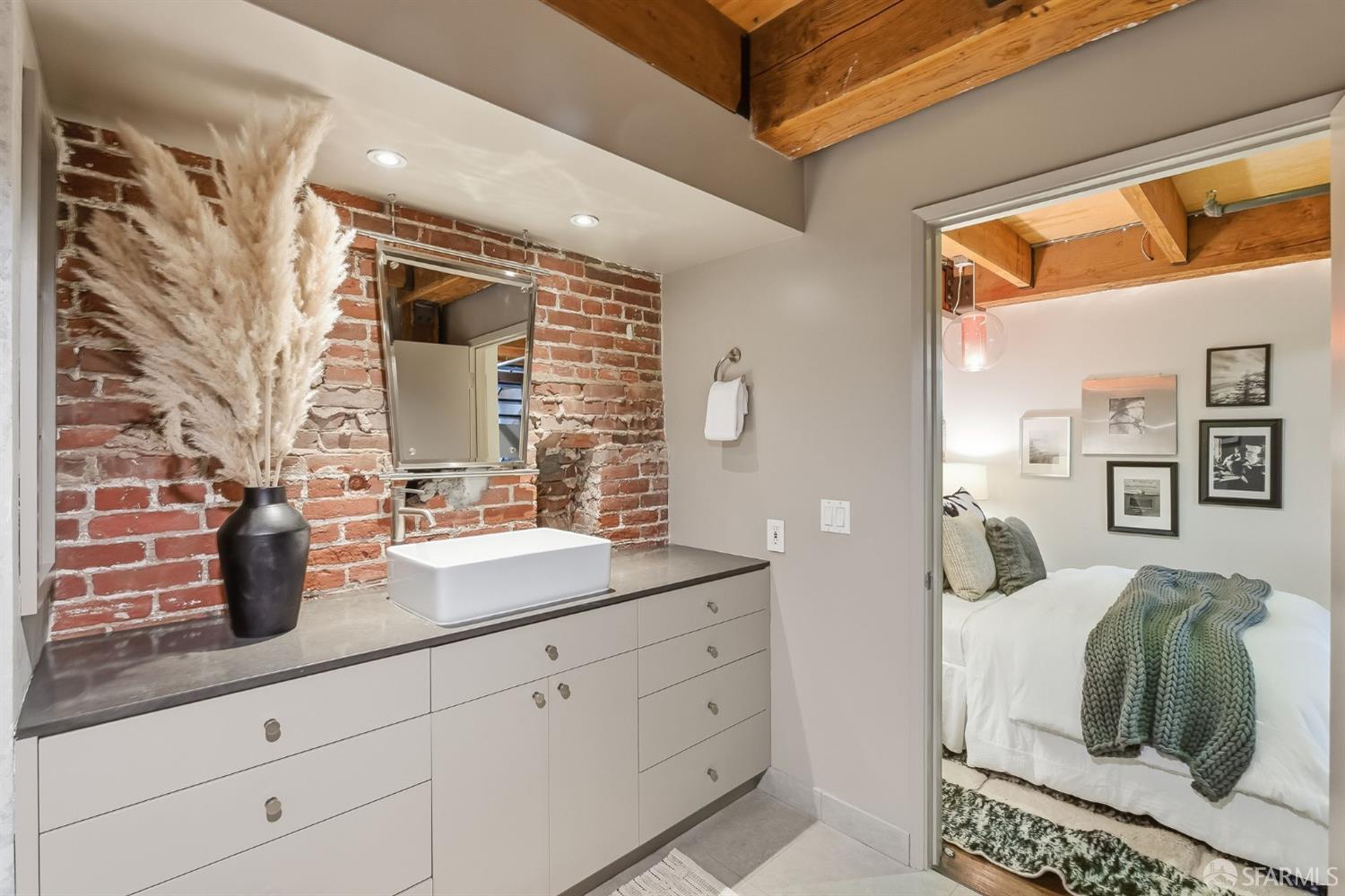 650 Delancey Street # 216