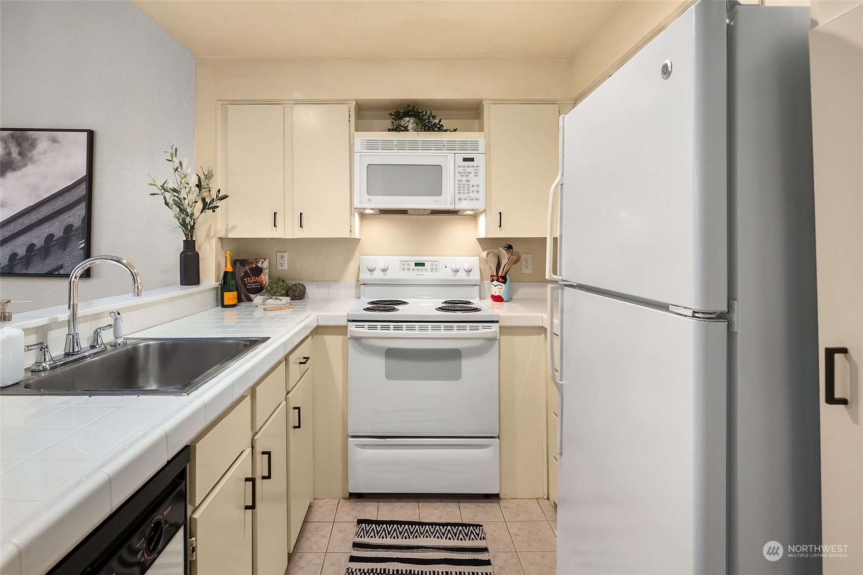 6255 S 153rd Street Unit #E-6, -2539 Unit: E-6