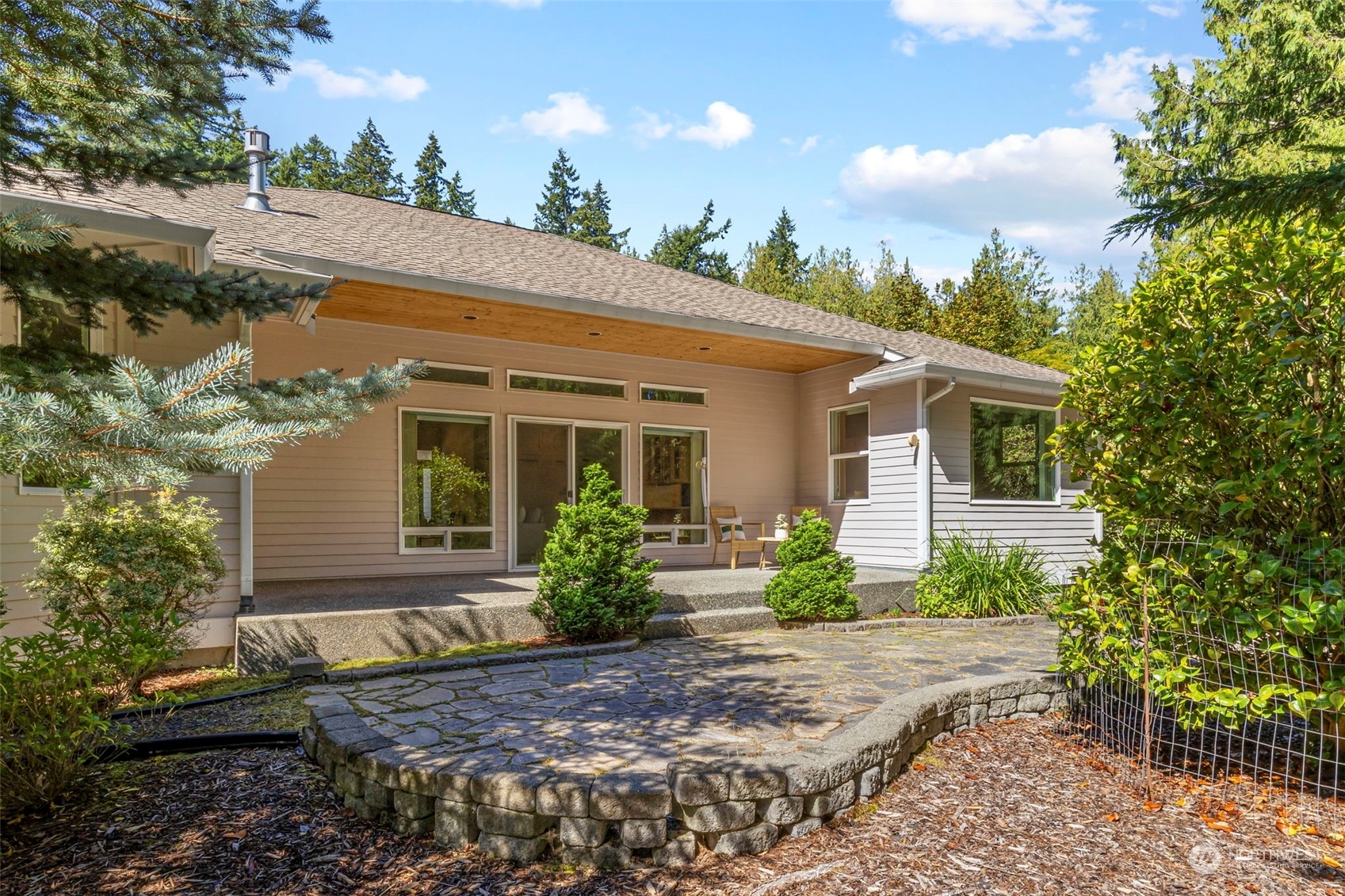 281 Rainier Lane