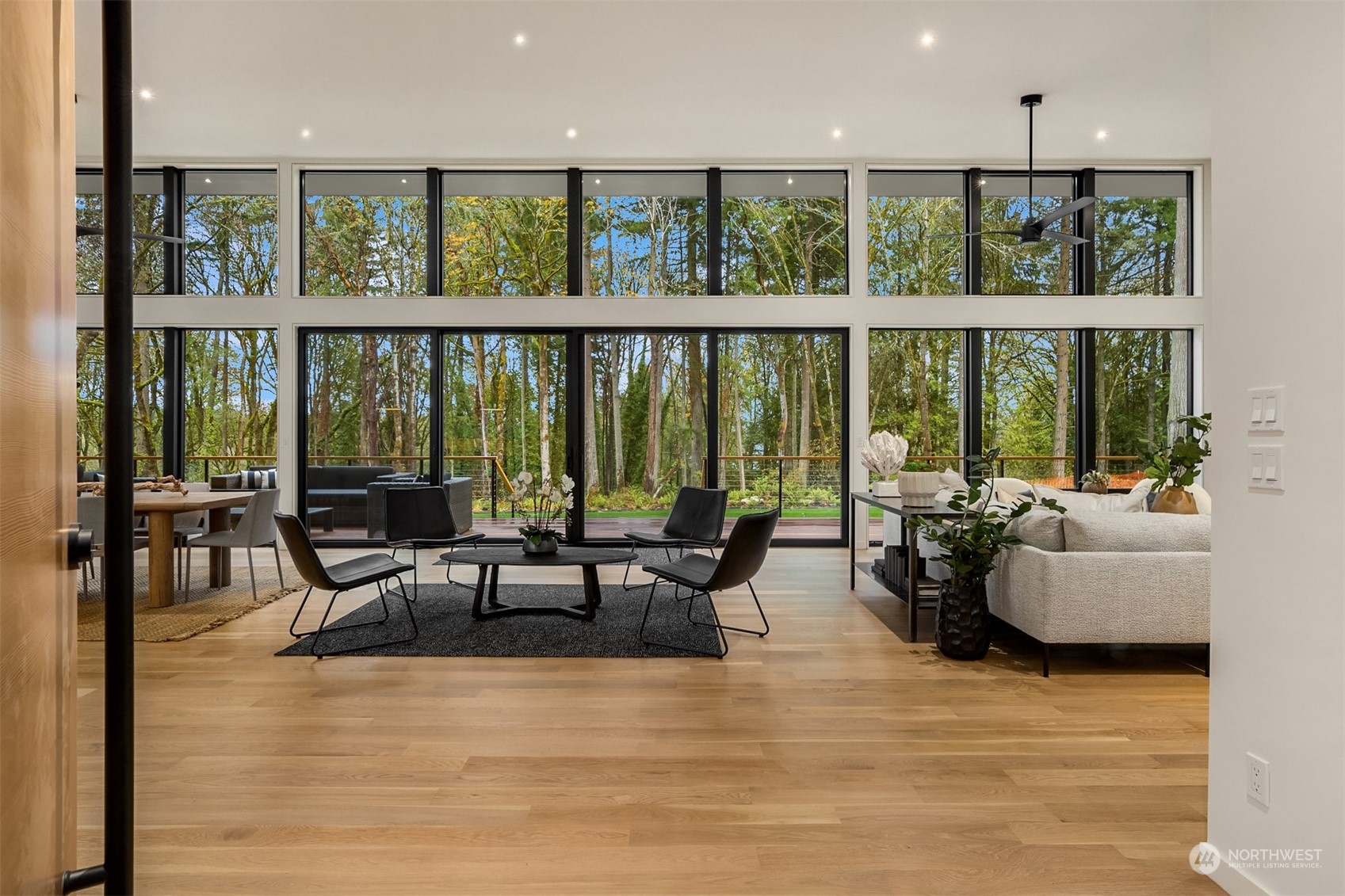 6139 NE Eagle Harbor Drive