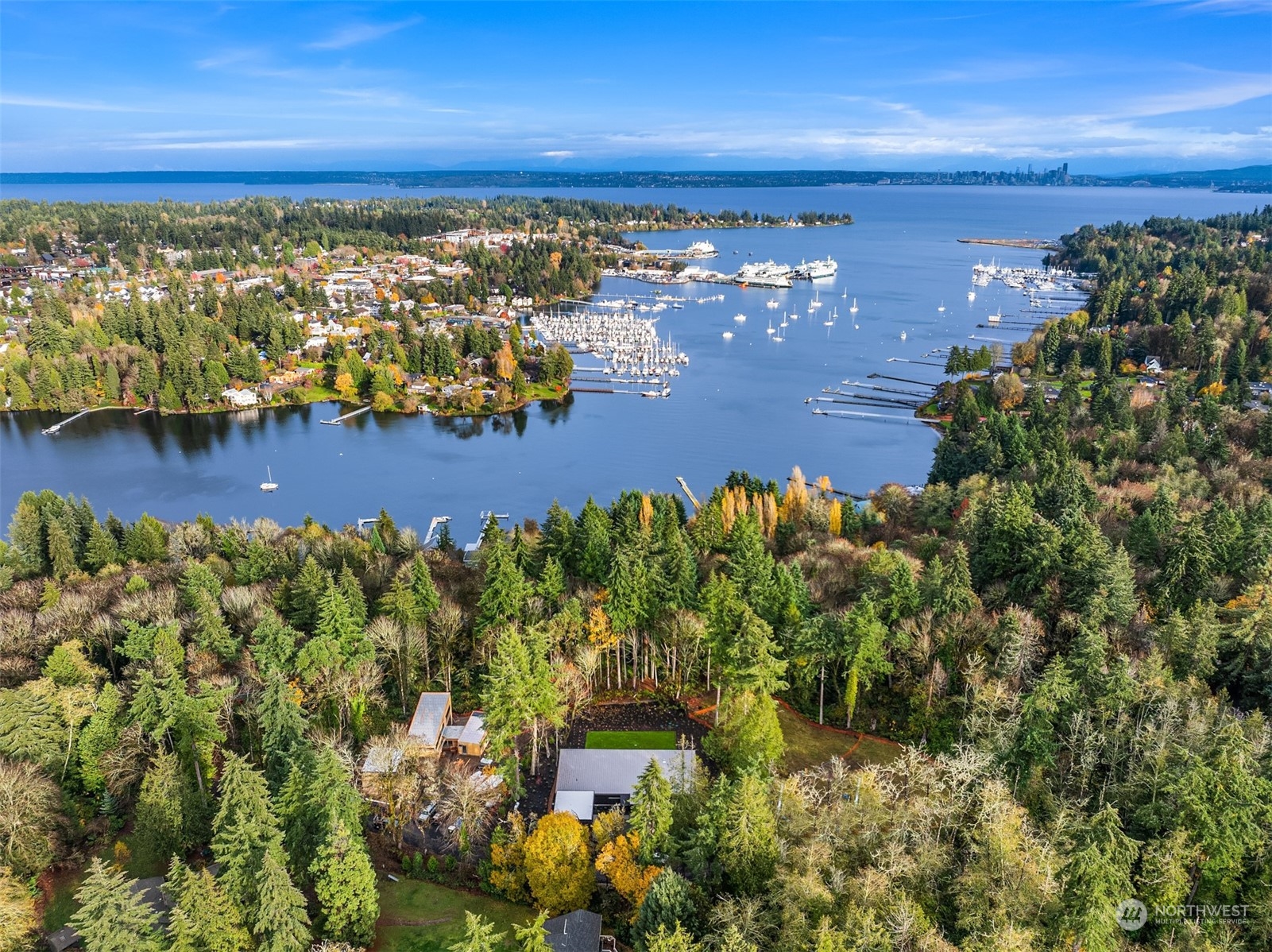 6139 NE Eagle Harbor Drive