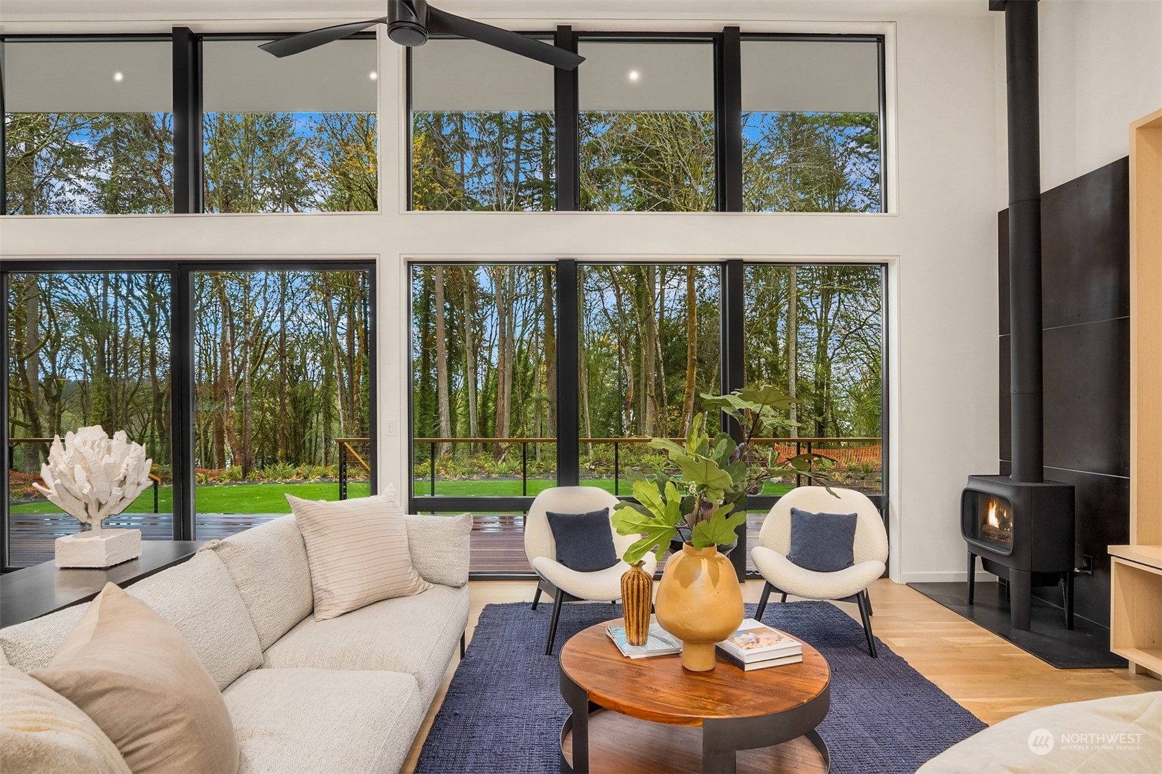 6139 NE Eagle Harbor Drive