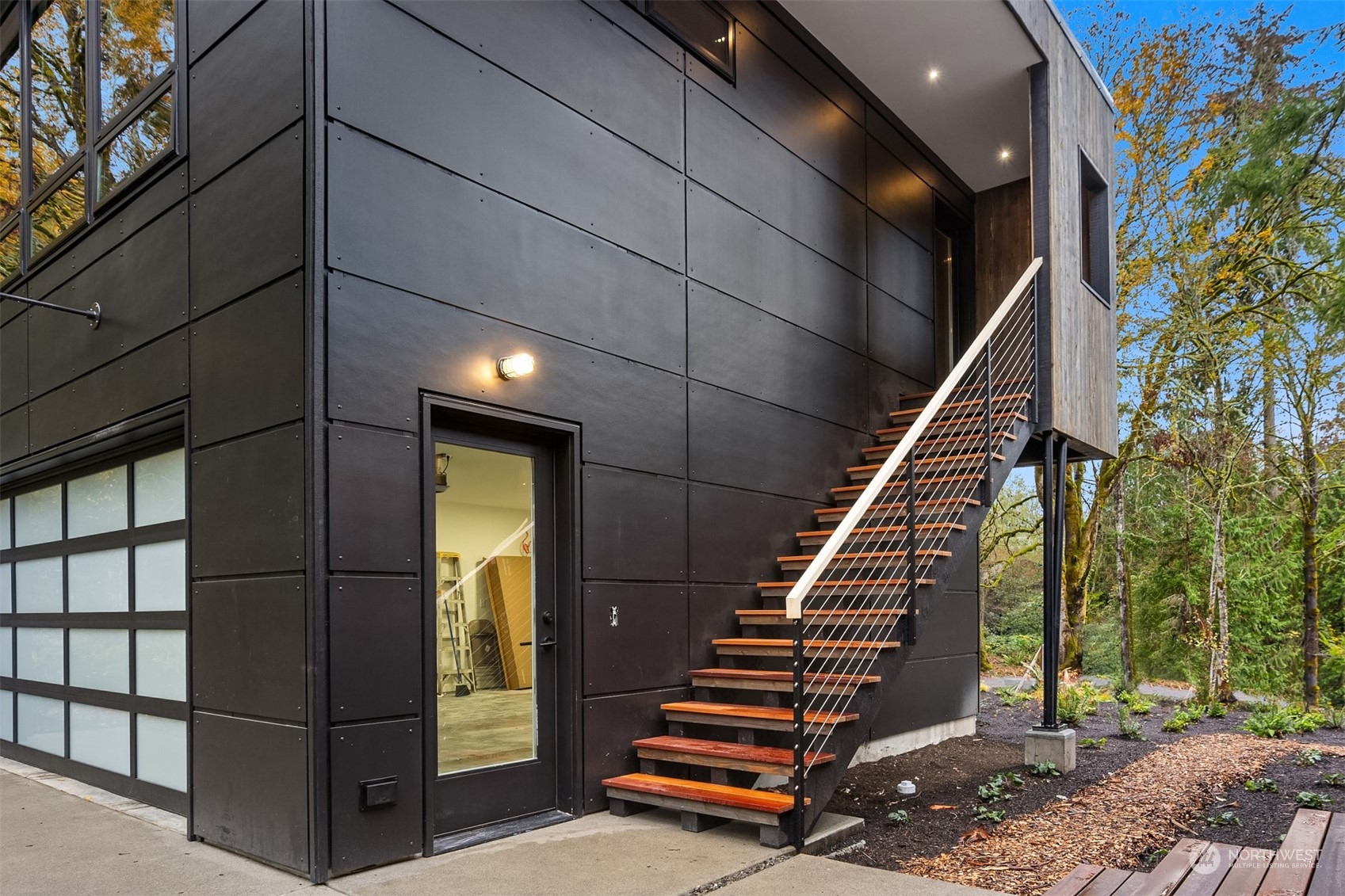 6139 NE Eagle Harbor Drive