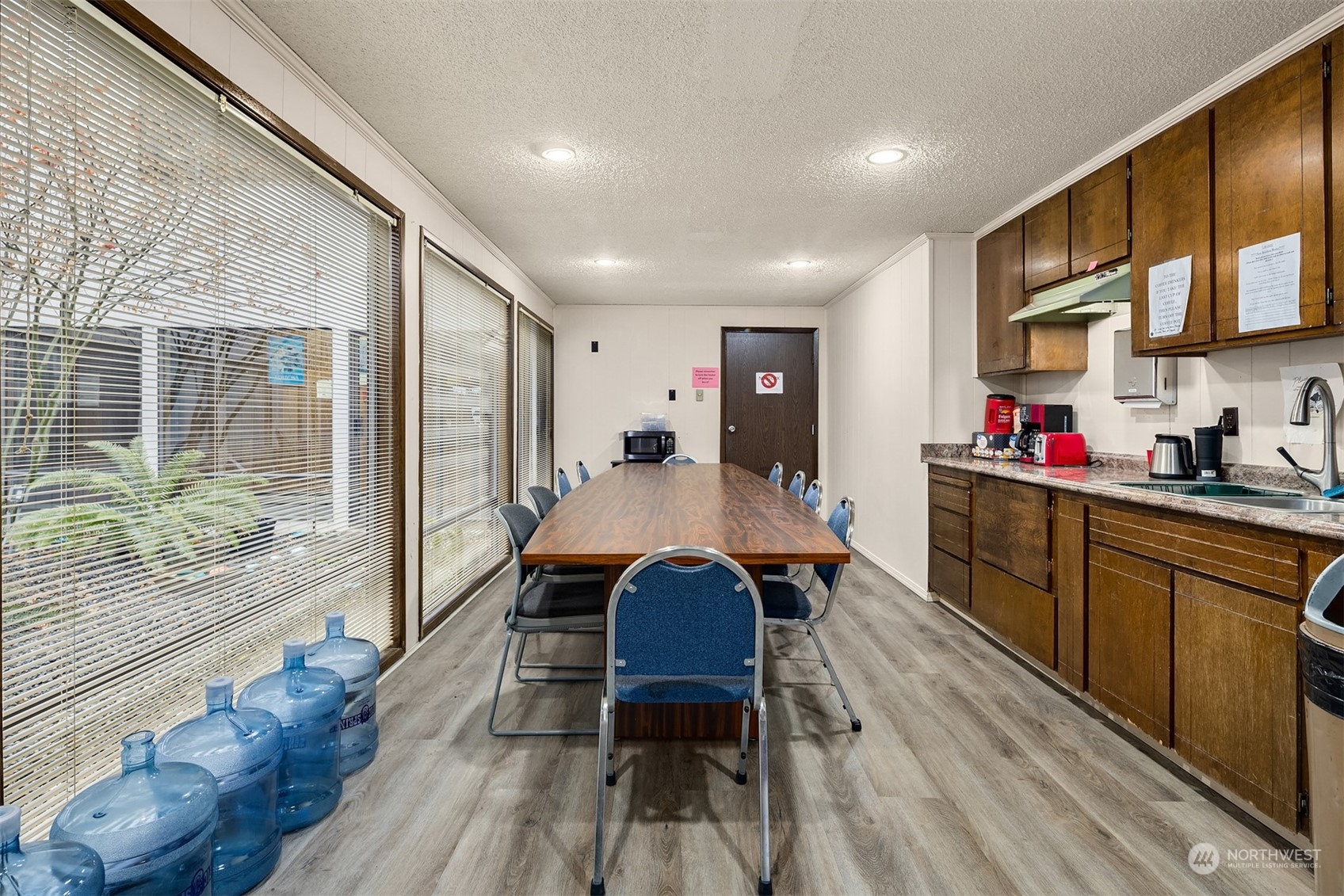 3430 E Hwy 101