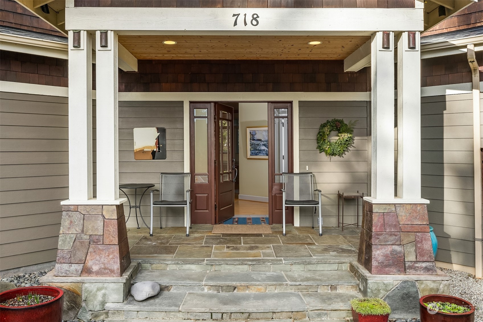 718 Tiffany Meadows NE