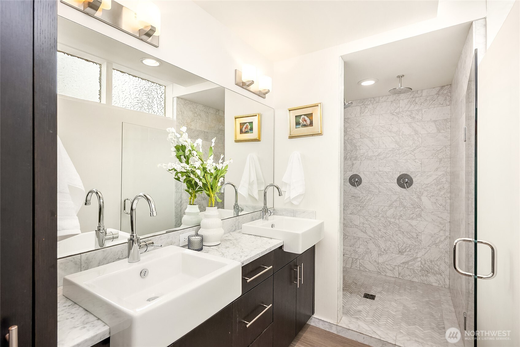 8975 Ferncliff Avenue NE