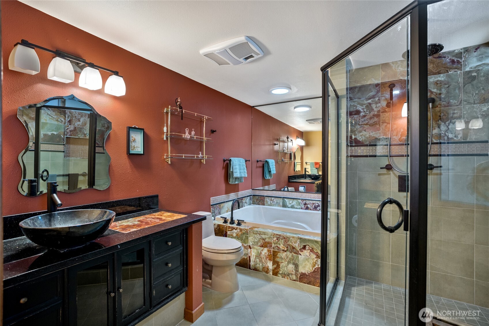 140 Admiralty Ln Unit: 370