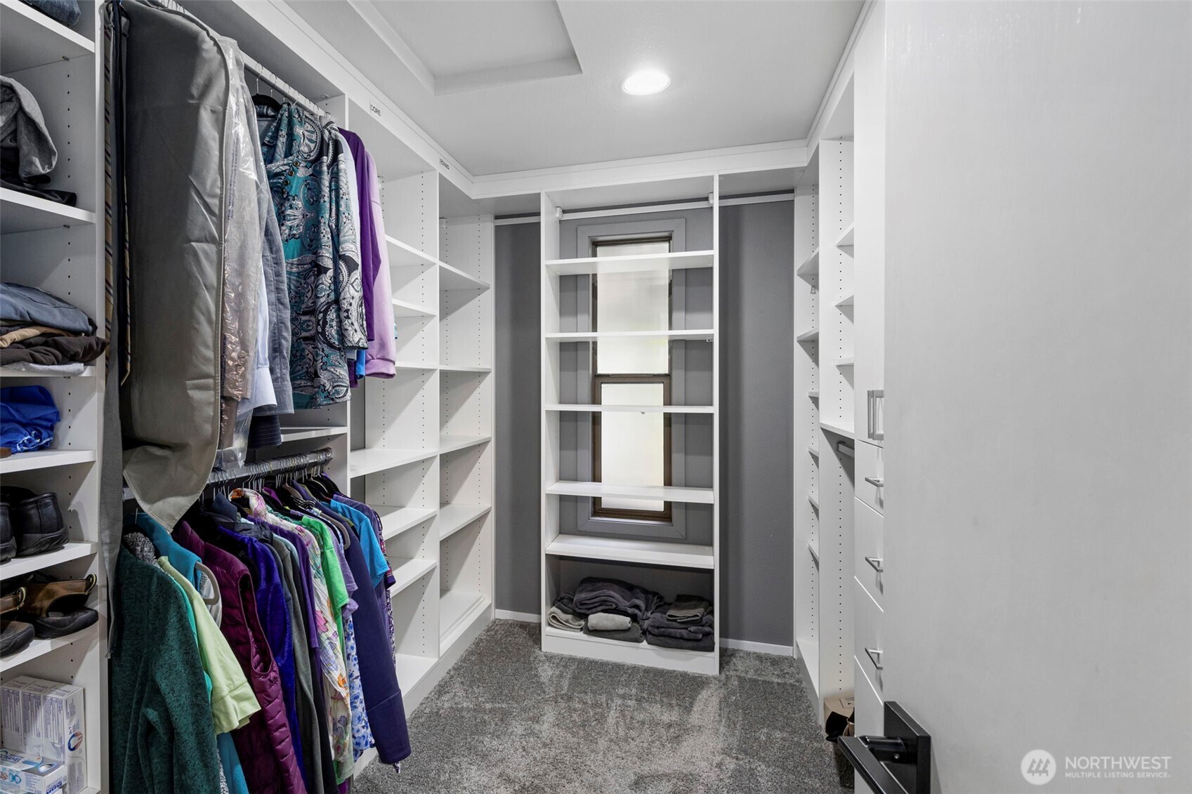 190 Bluffs Dr Unit: 1
