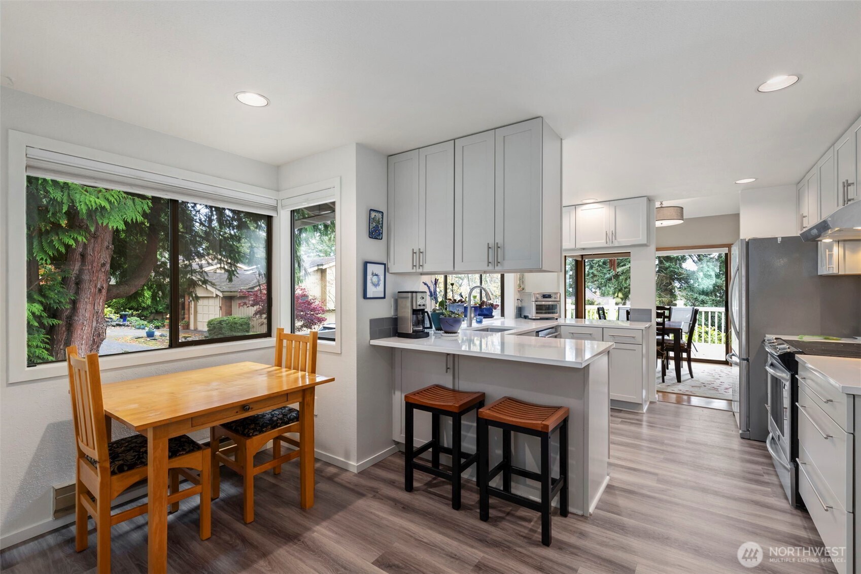 190 Bluffs Dr Unit: 1