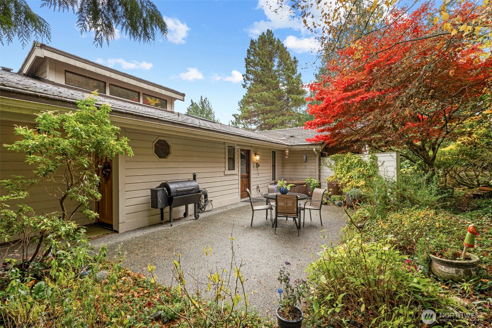 190 Bluffs Dr Unit: 1