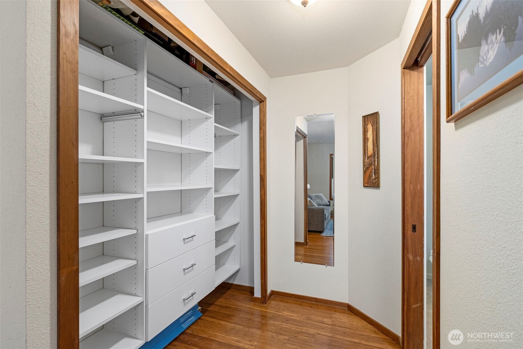 190 Bluffs Dr Unit: 1