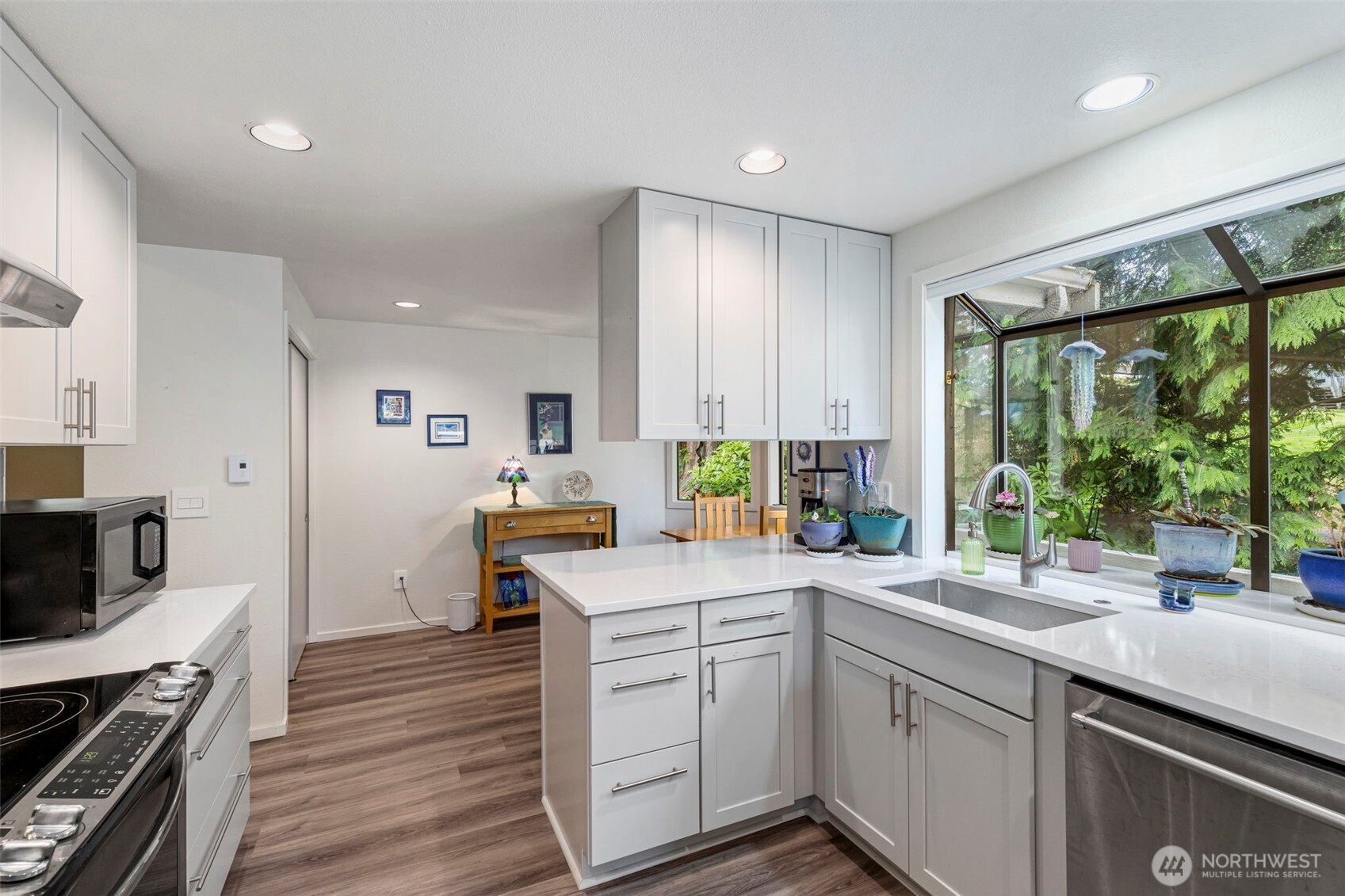 190 Bluffs Dr Unit: 1
