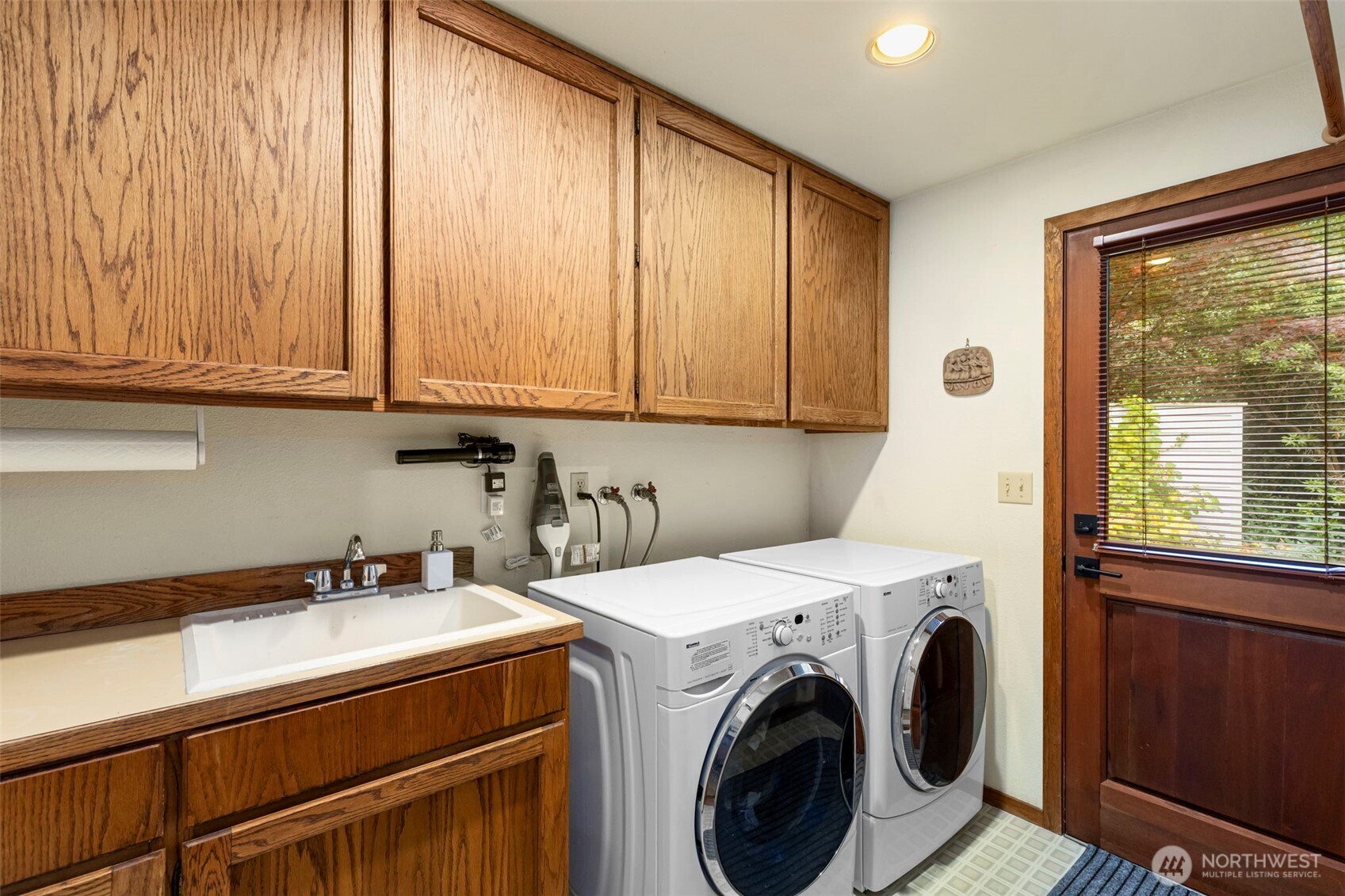 190 Bluffs Dr Unit: 1