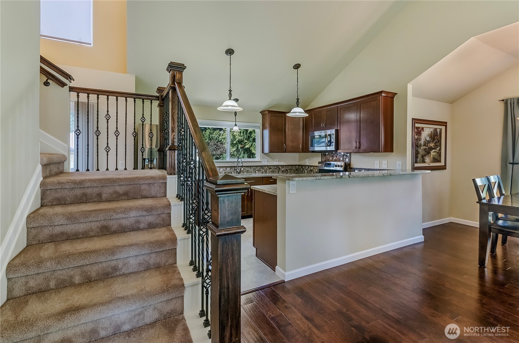 1441 NW Lakehill Circle
