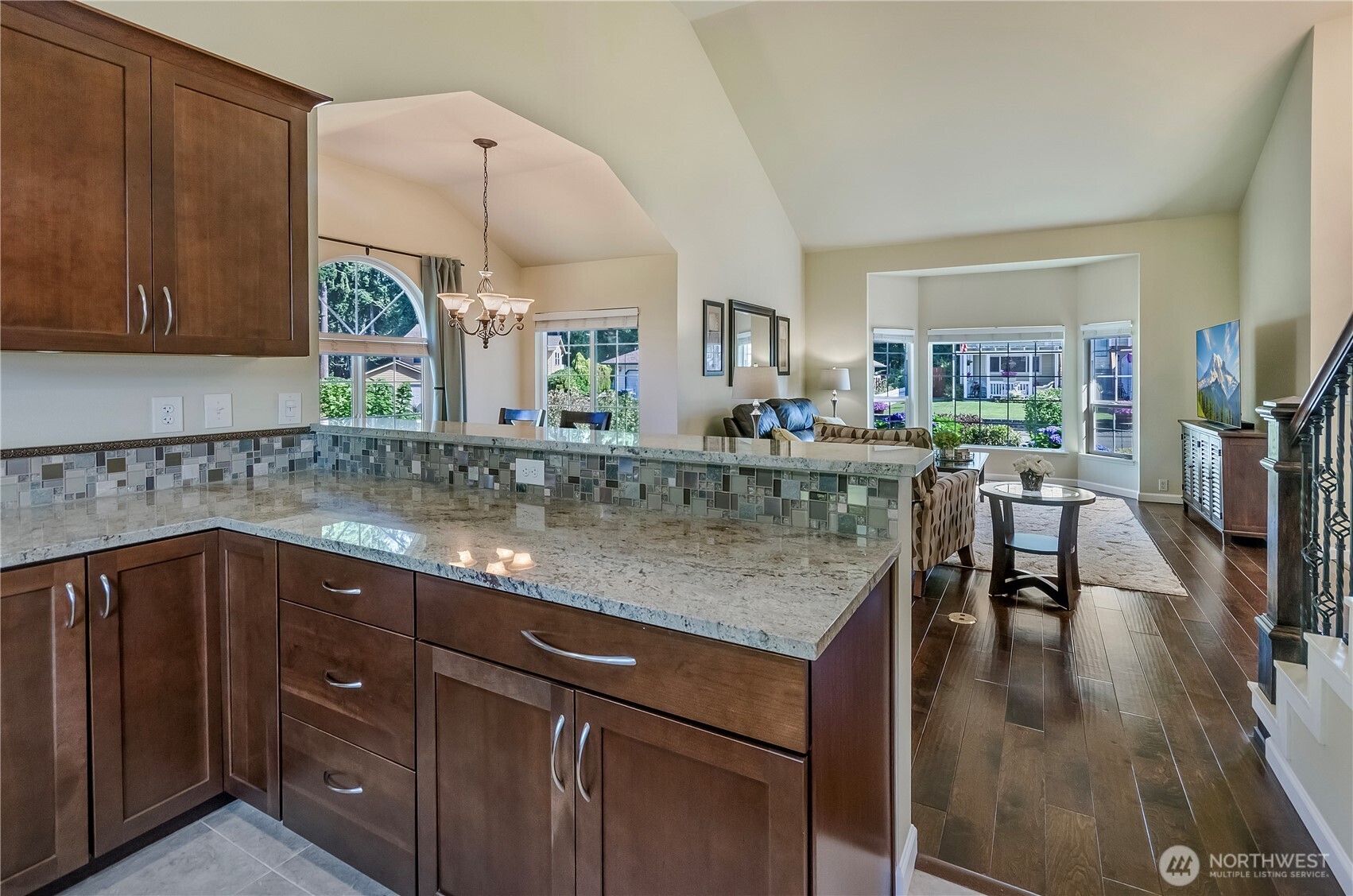 1441 NW Lakehill Circle