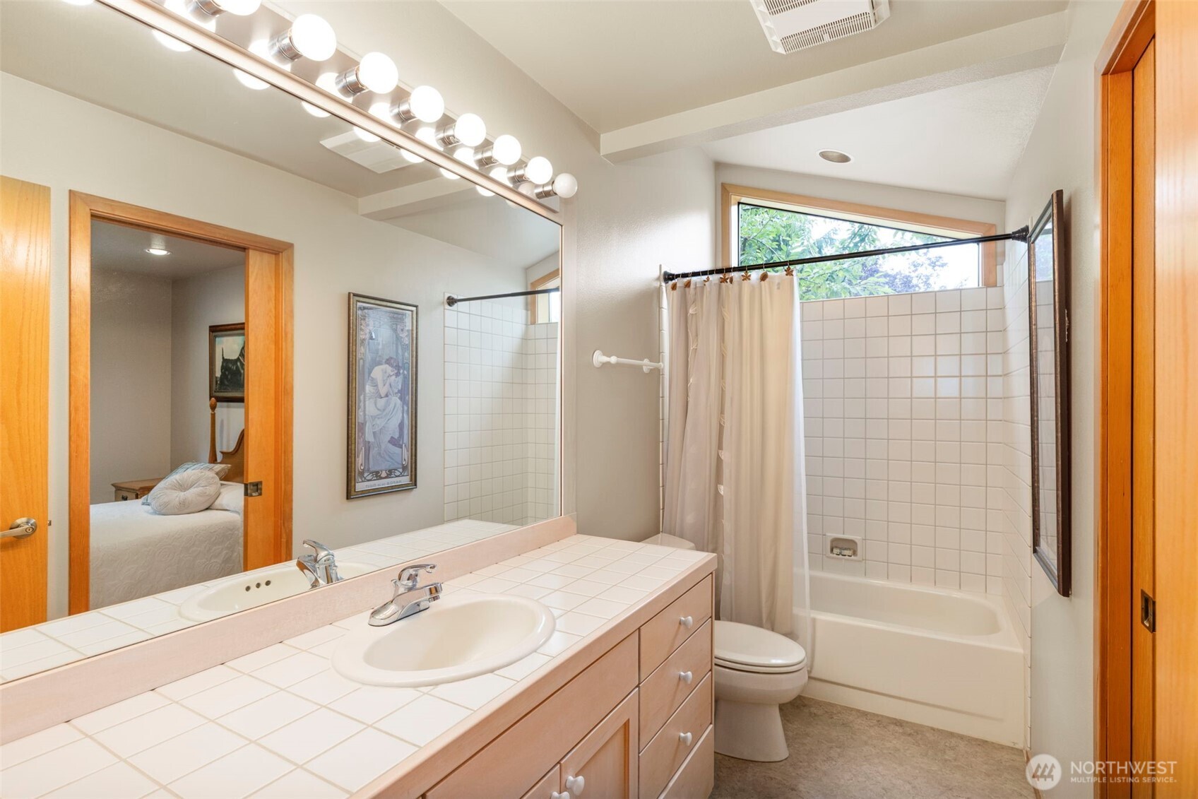 63 Bluffs Lane Unit: 1