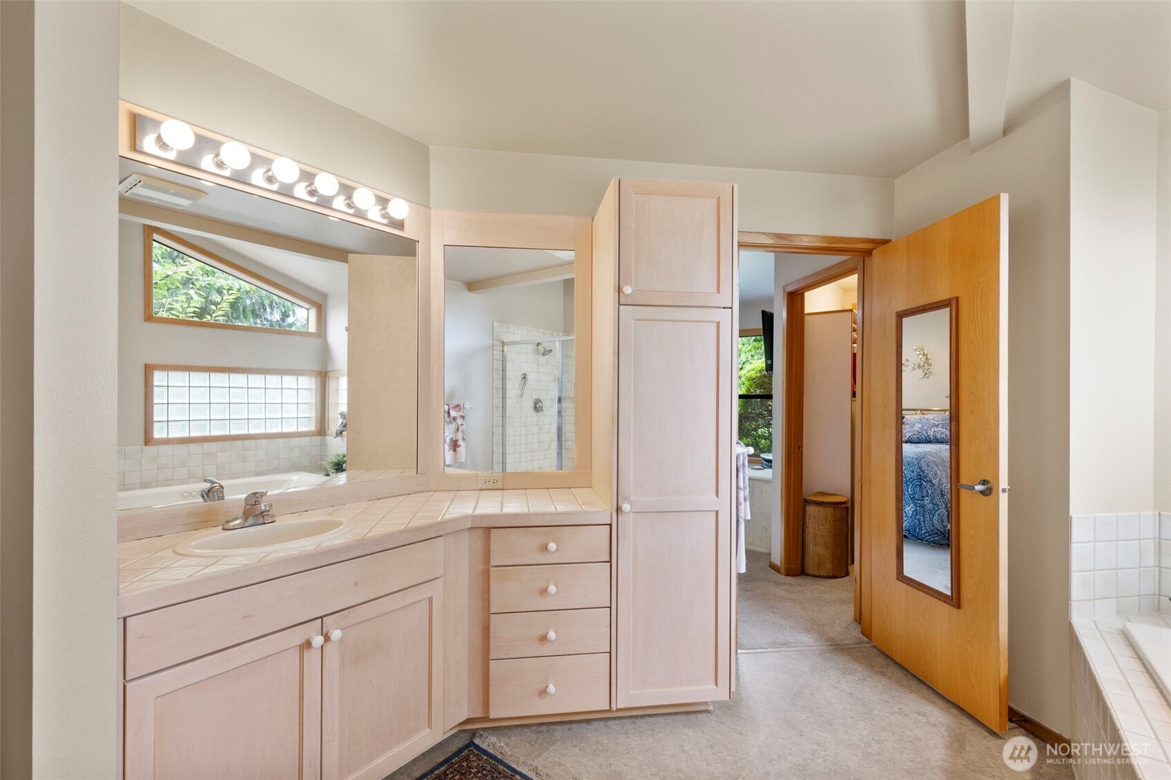 63 Bluffs Lane Unit: 1