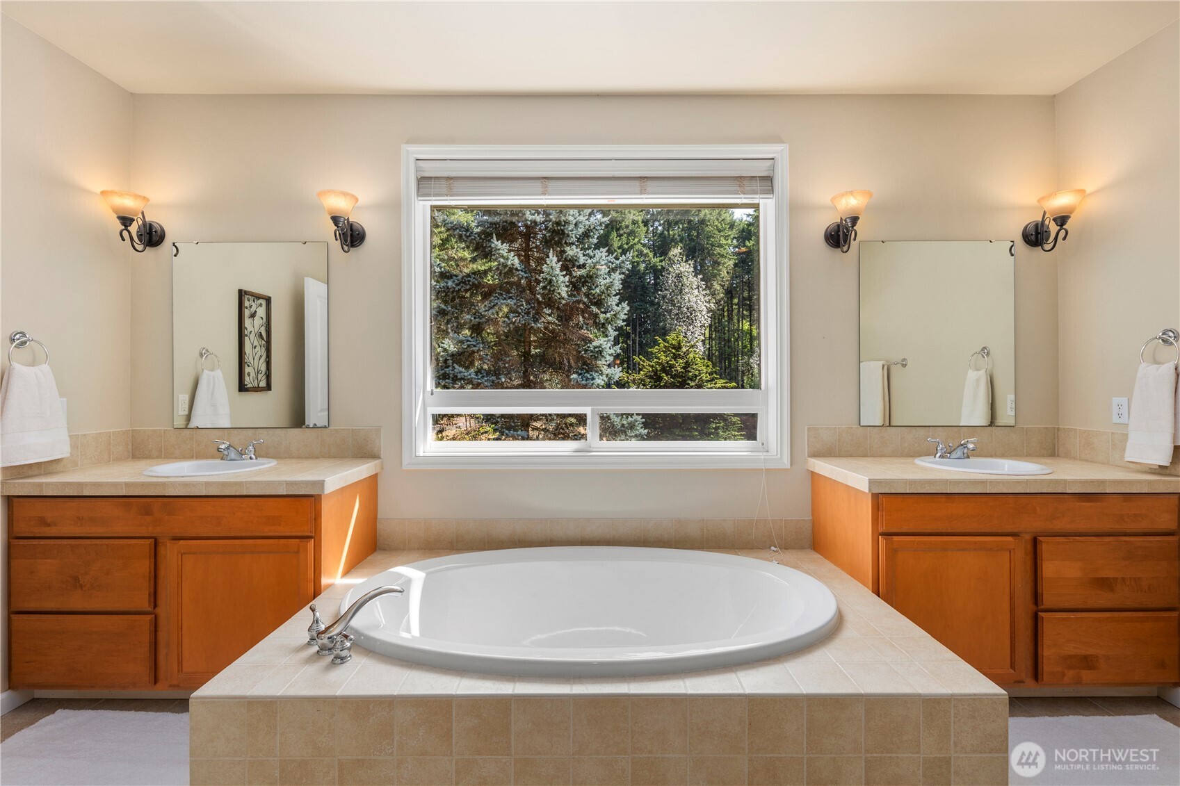 18508 104th Street NW