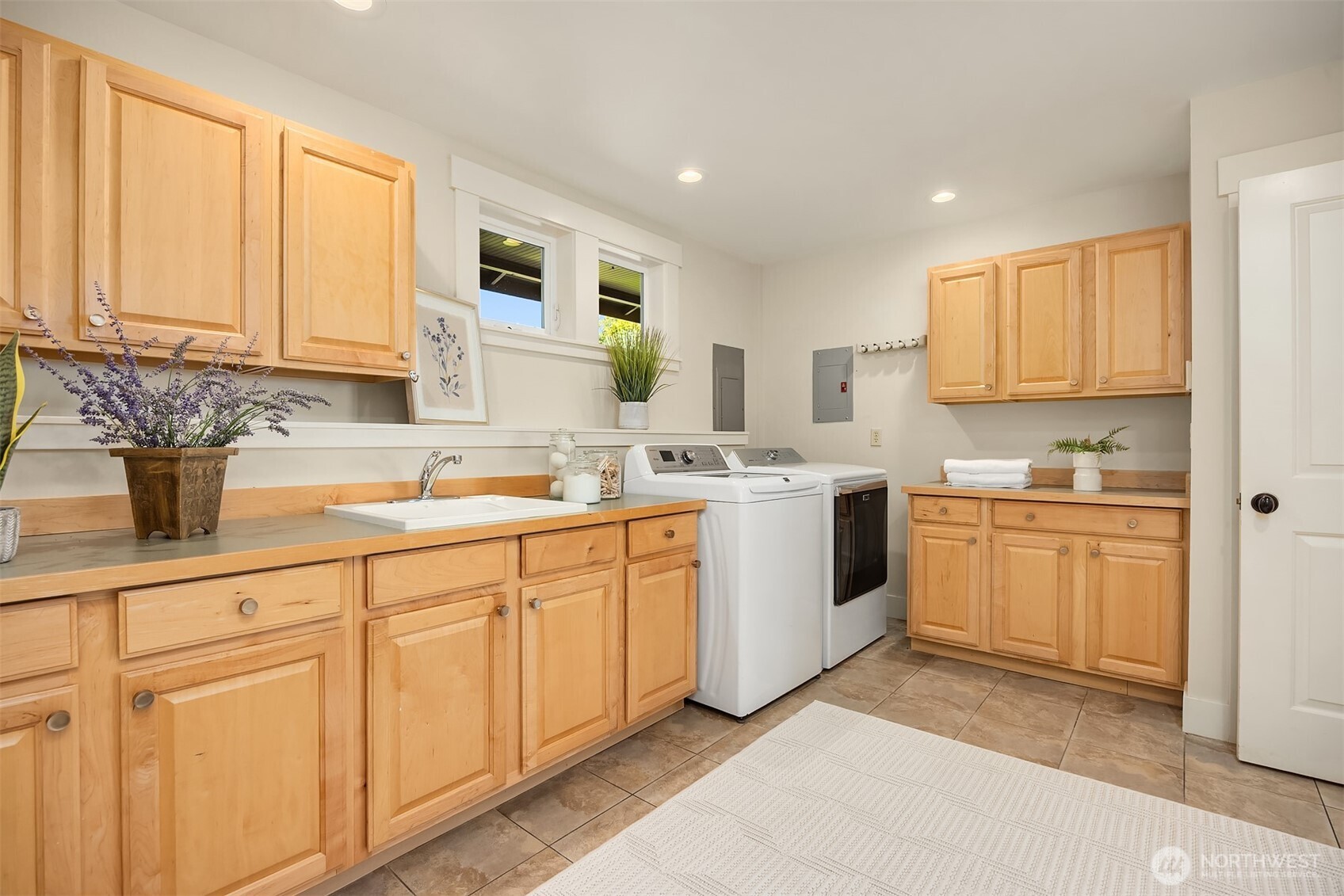 10809 NE West Kingston Road