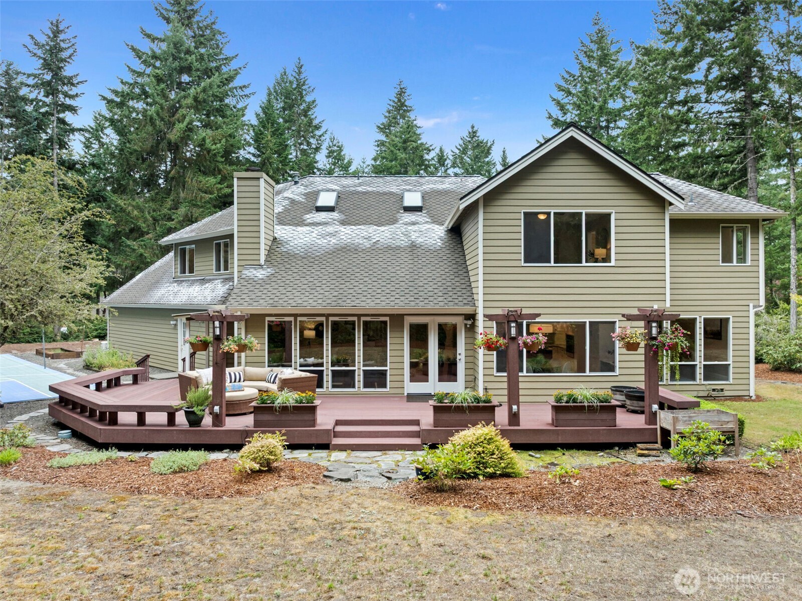 6800 Cathedral Place NW