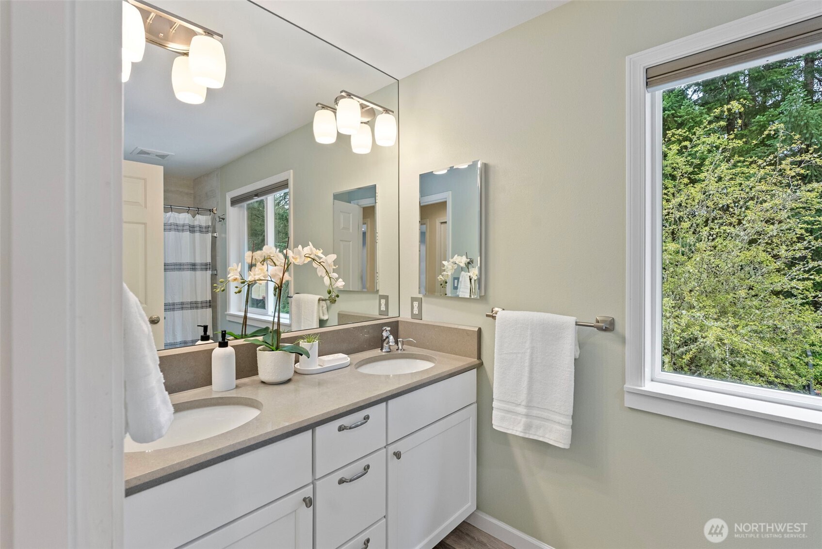 6800 Cathedral Place NW