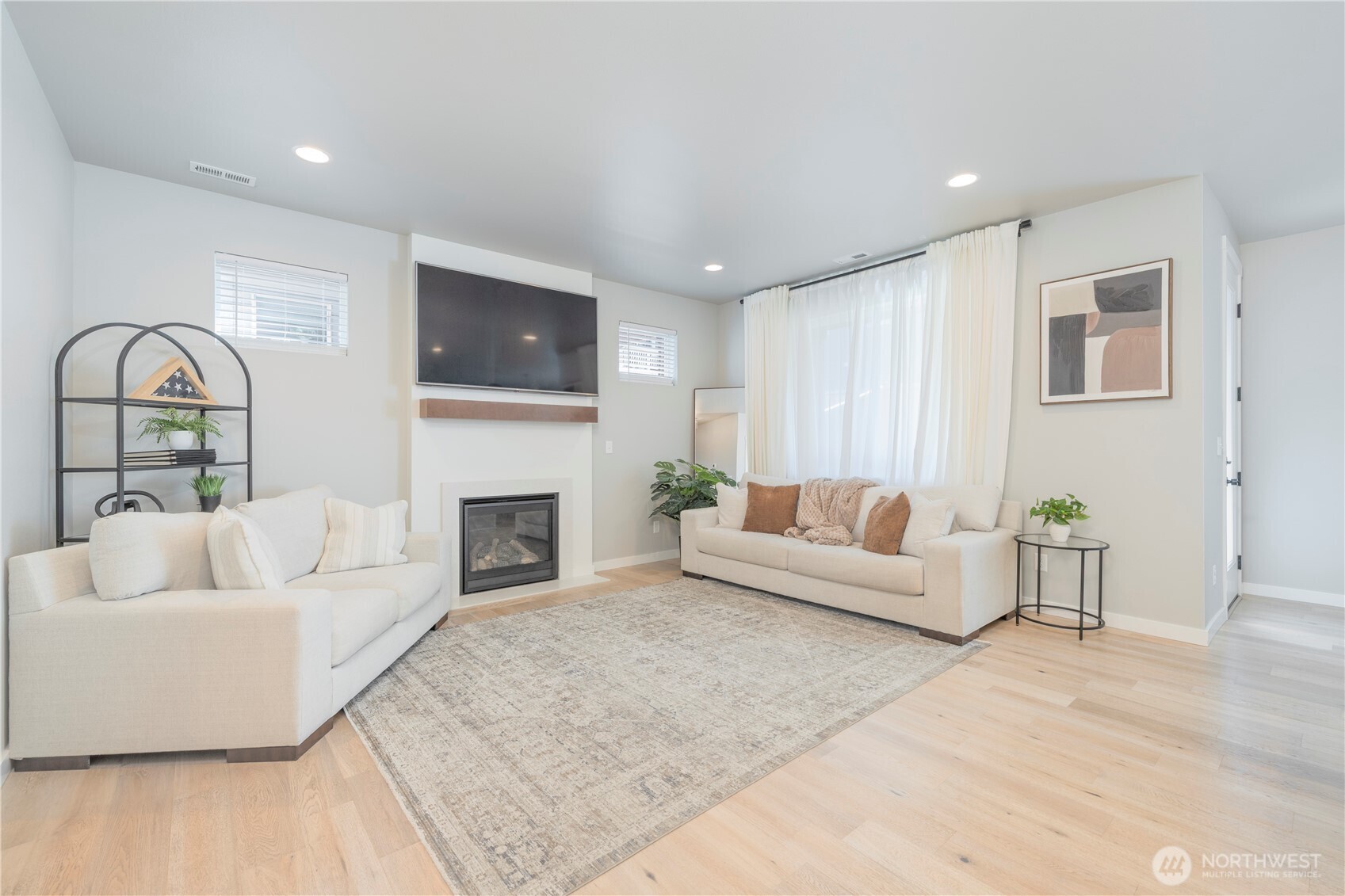 8742 69th Street NE