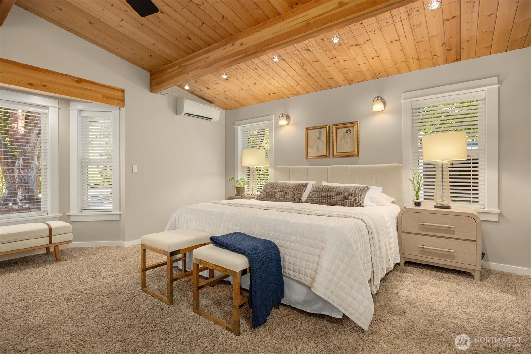 9488 Katherine Place NE