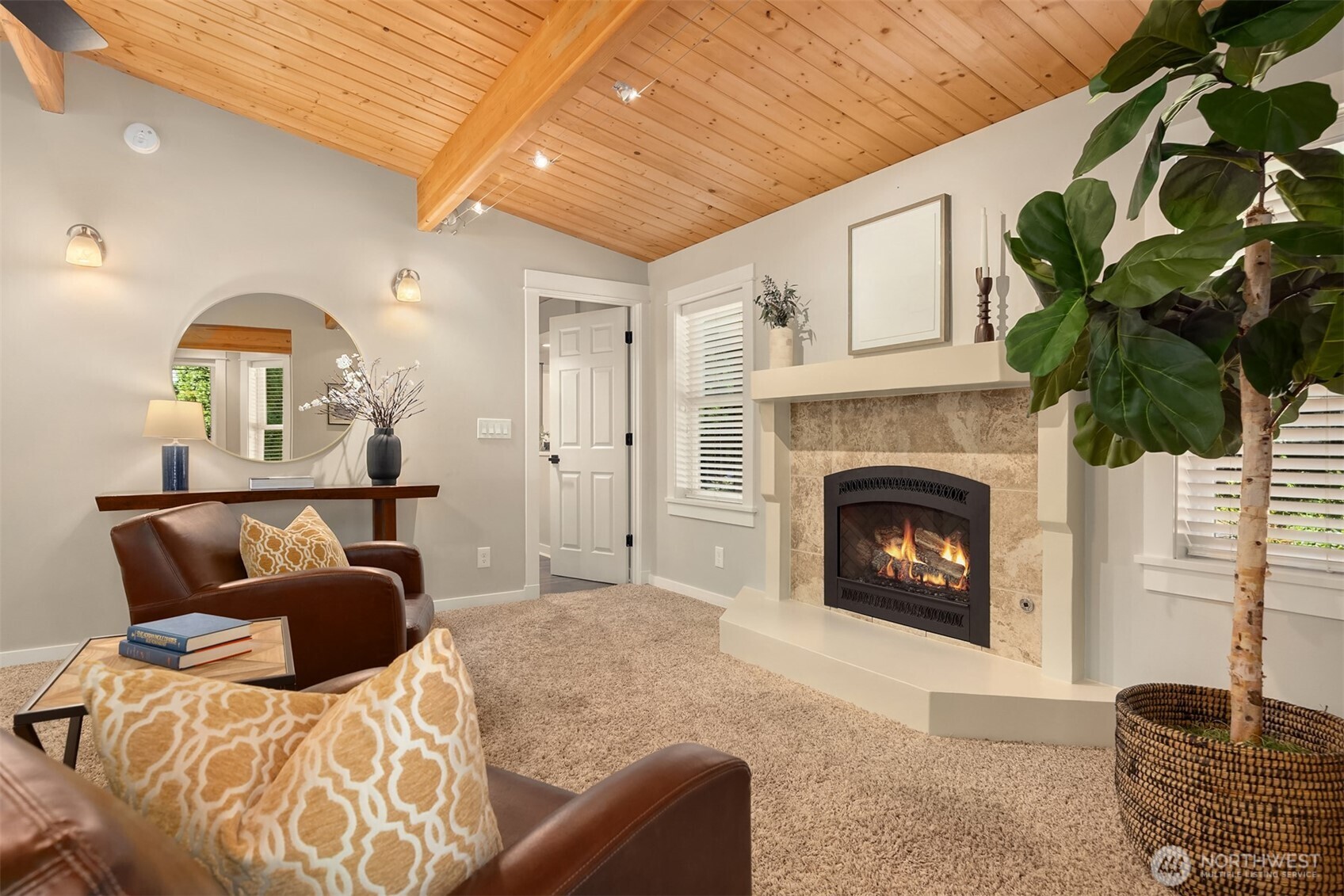 9488 Katherine Place NE