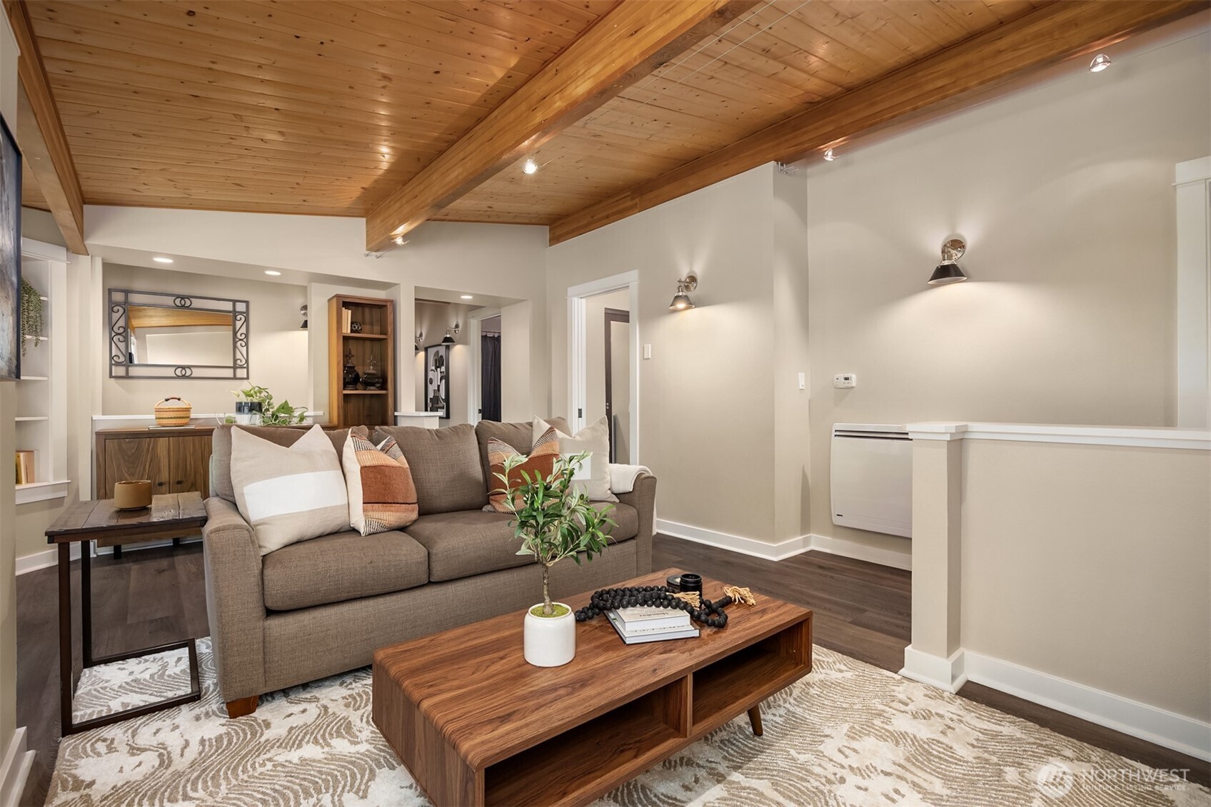 9488 Katherine Place NE