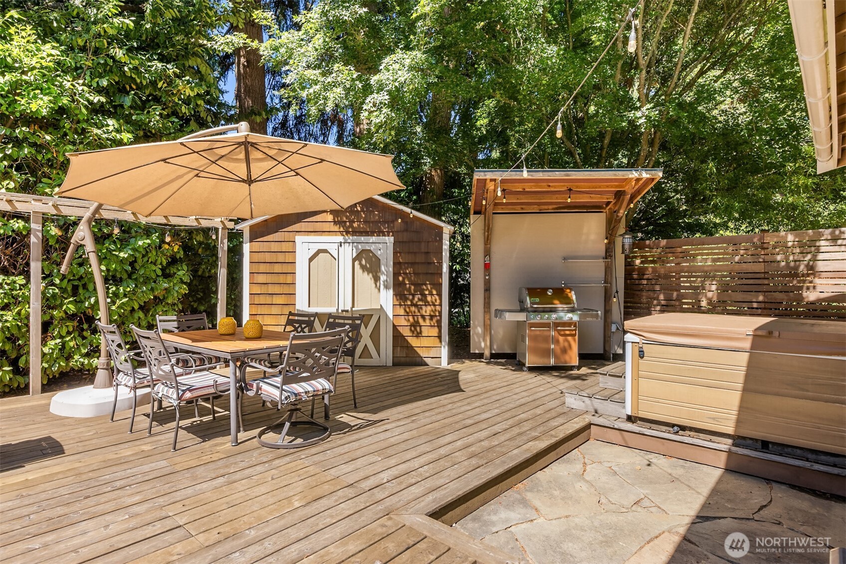 9488 Katherine Place NE