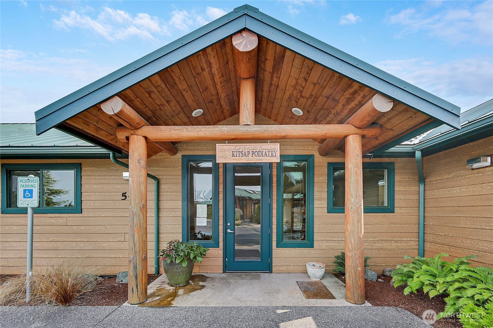 565 Eureka Way