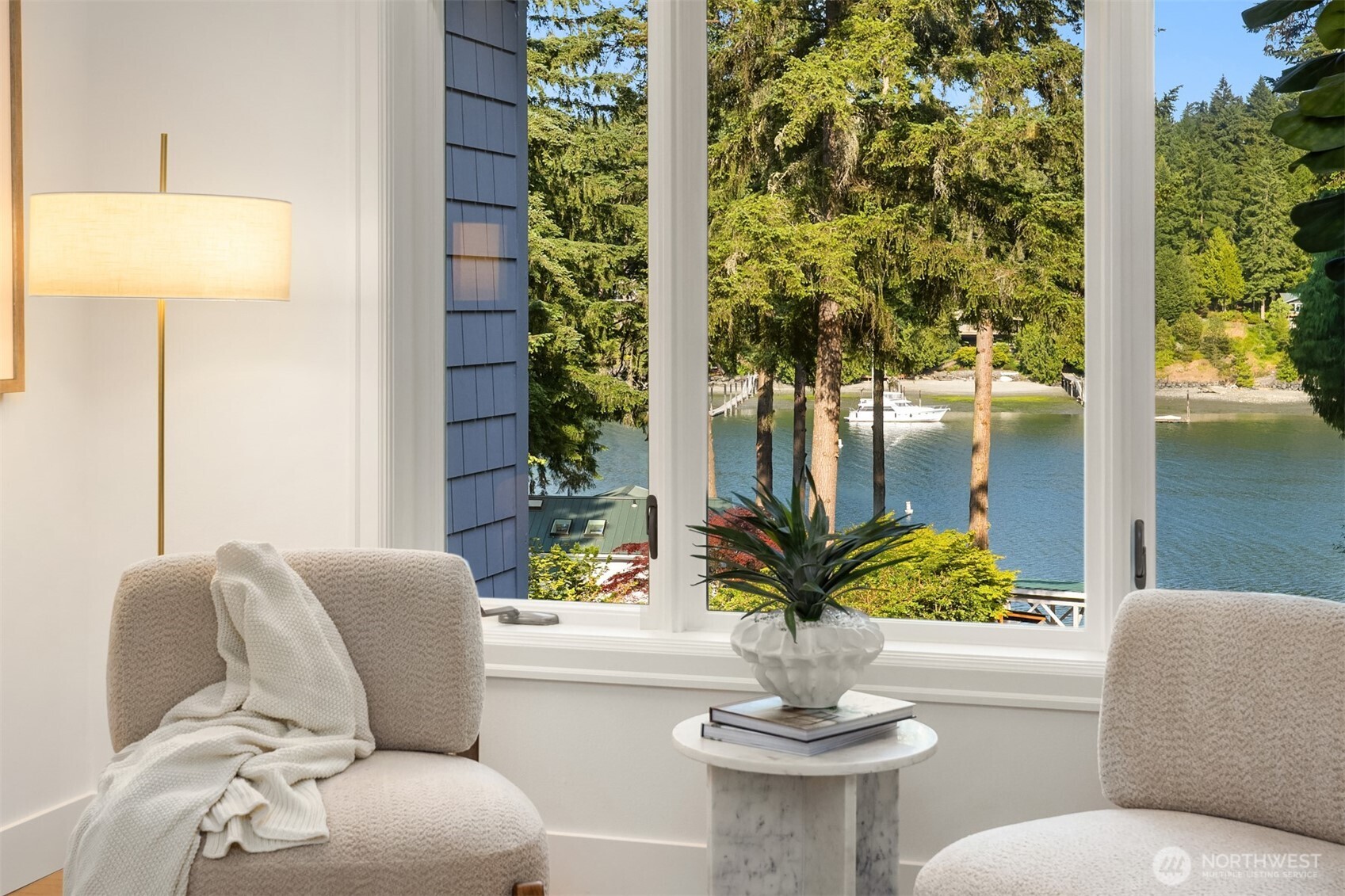 11710 Arrow Point Drive NE