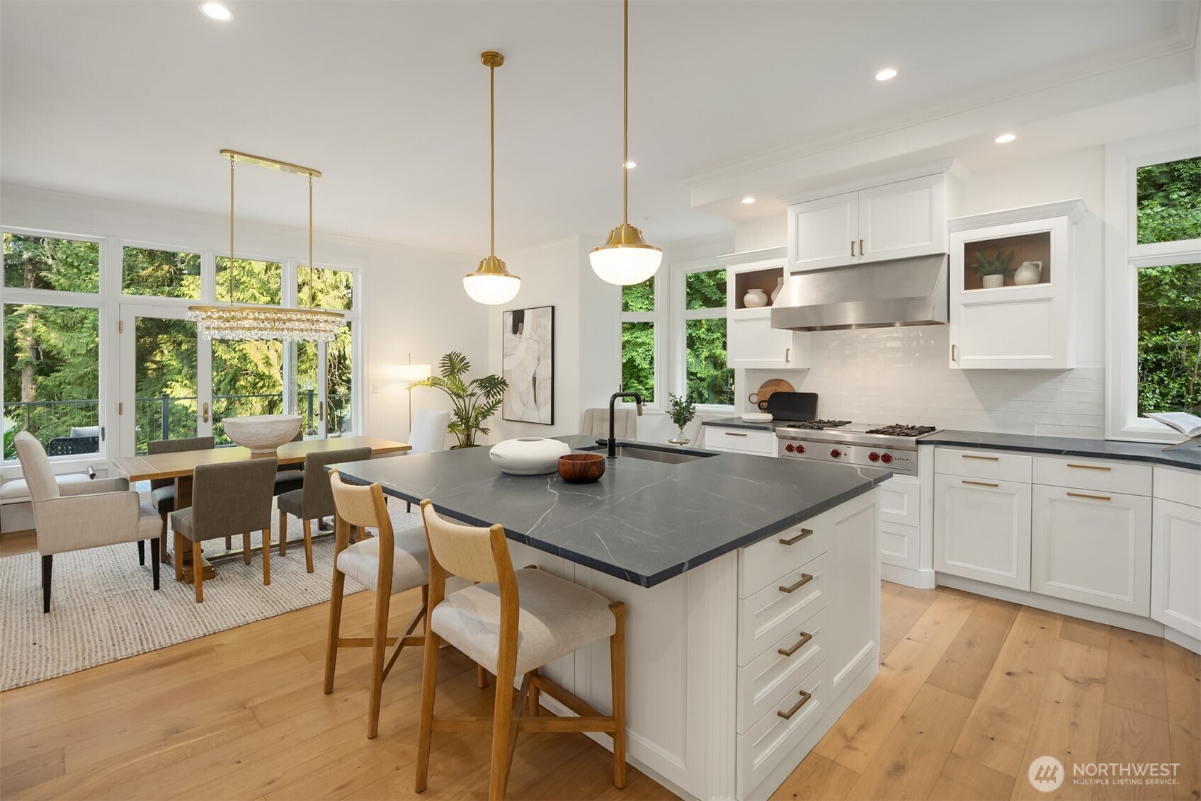 11710 Arrow Point Drive NE