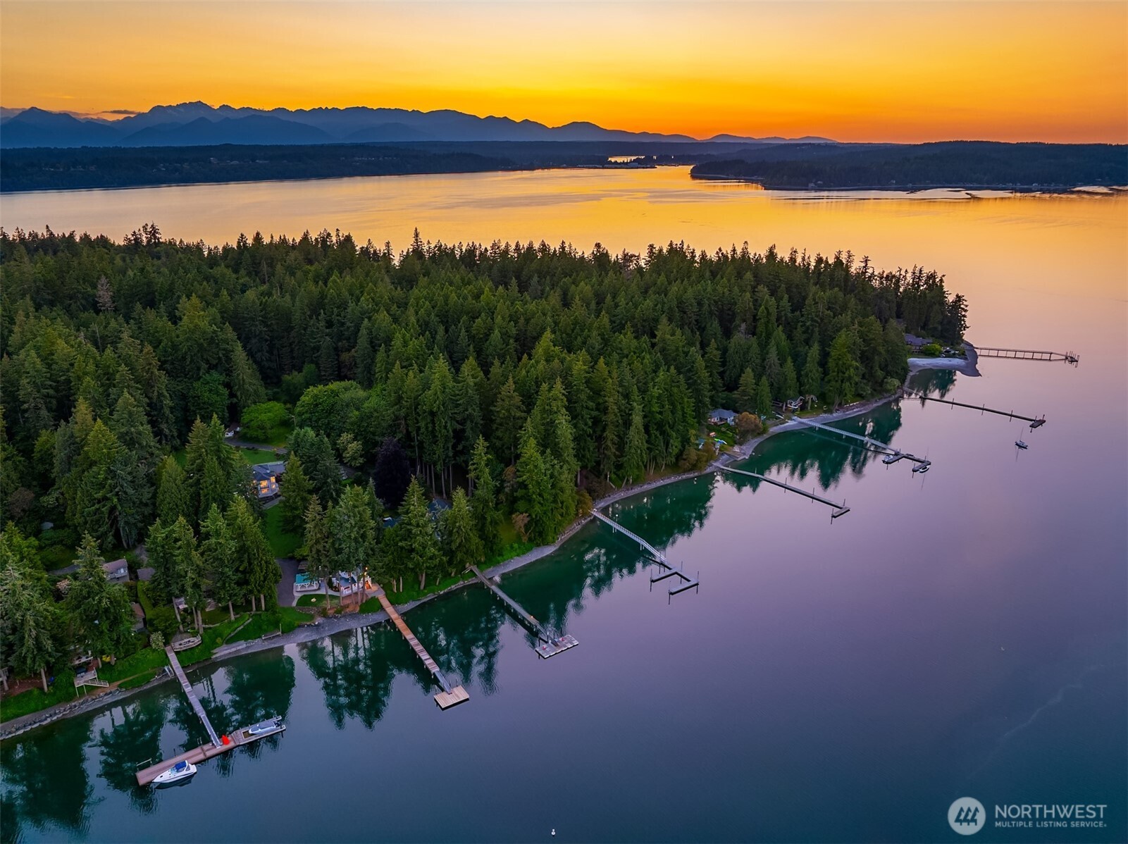 11710 Arrow Point Drive NE