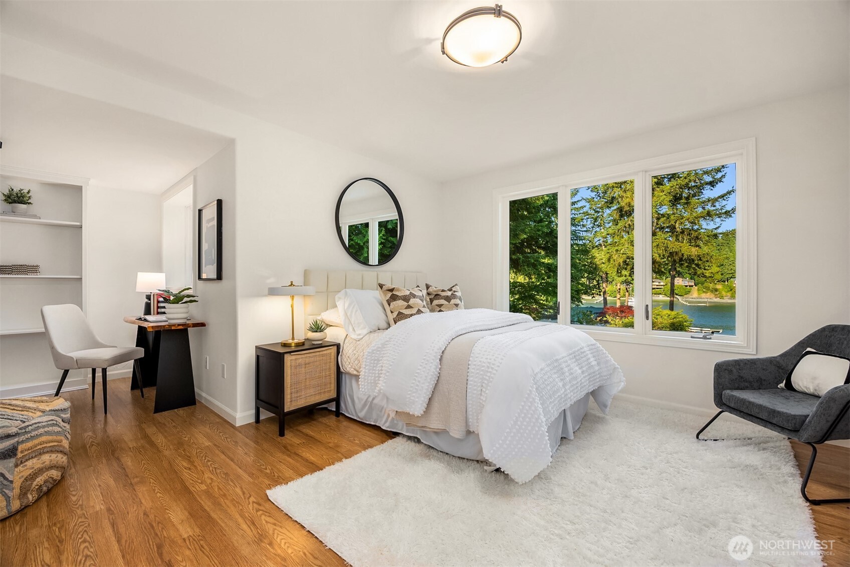 11710 Arrow Point Drive NE