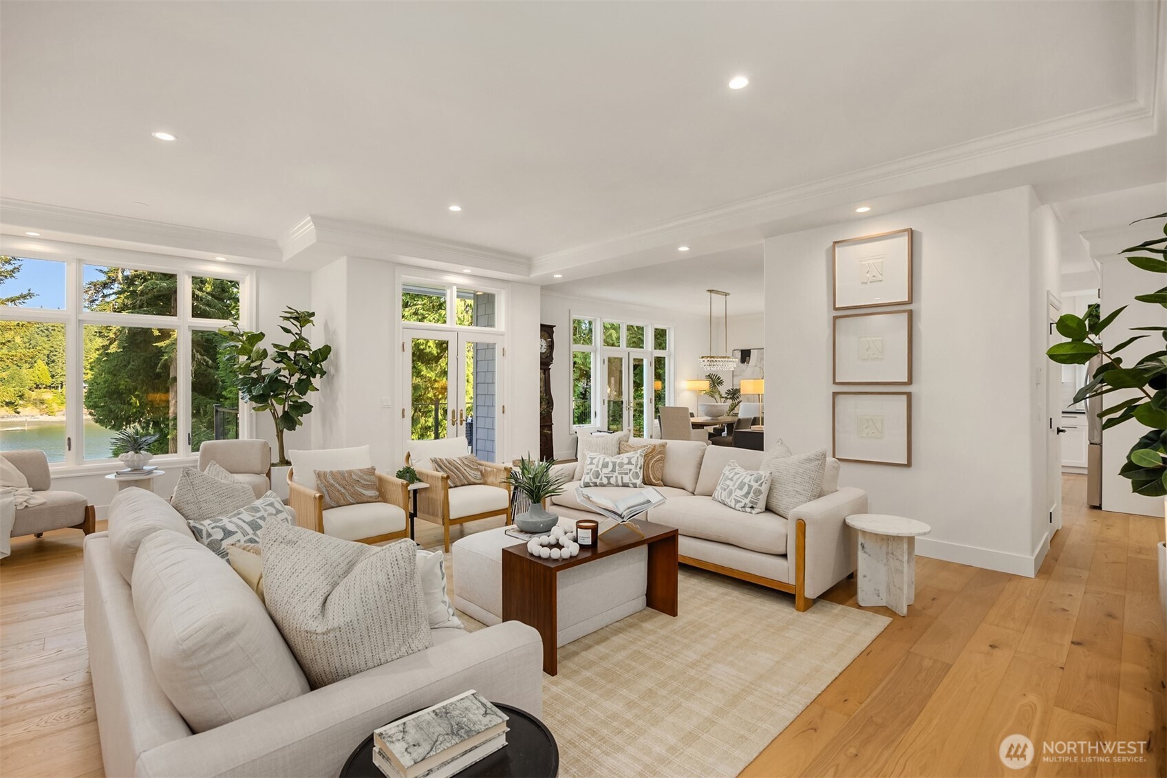 11710 Arrow Point Drive NE