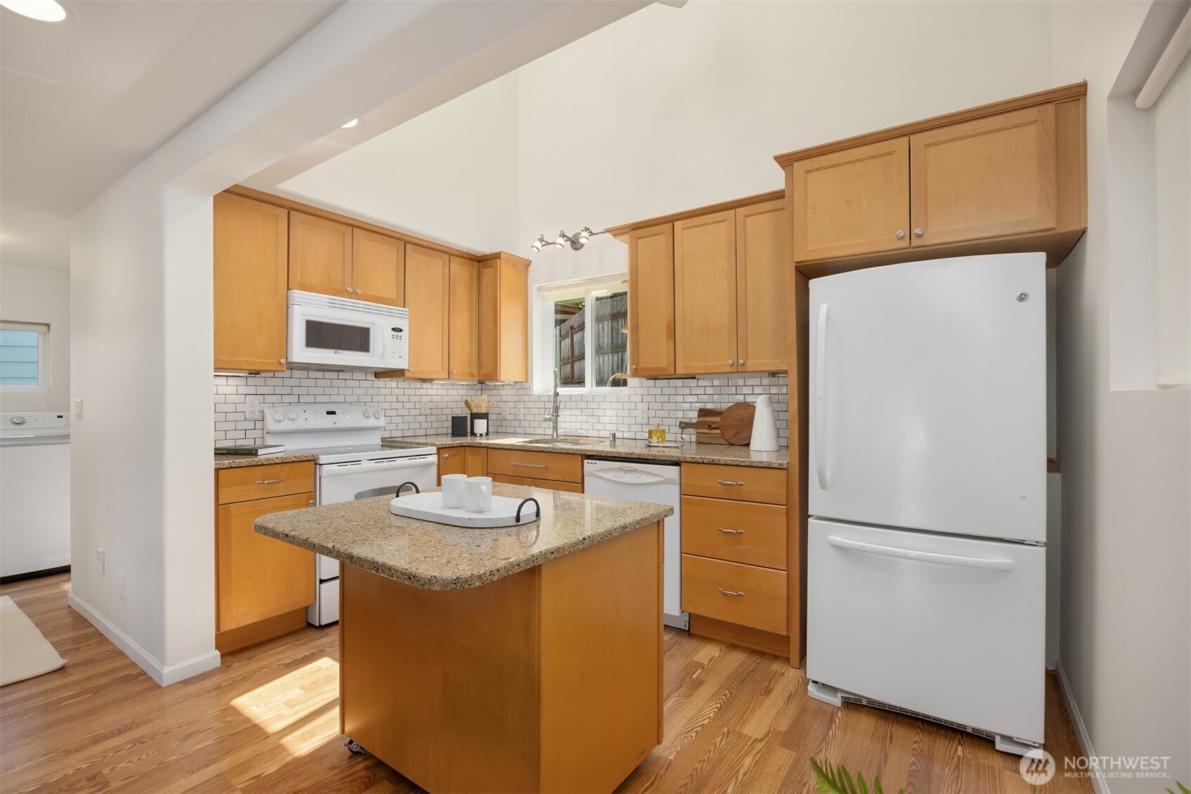 11710 Arrow Point Drive NE