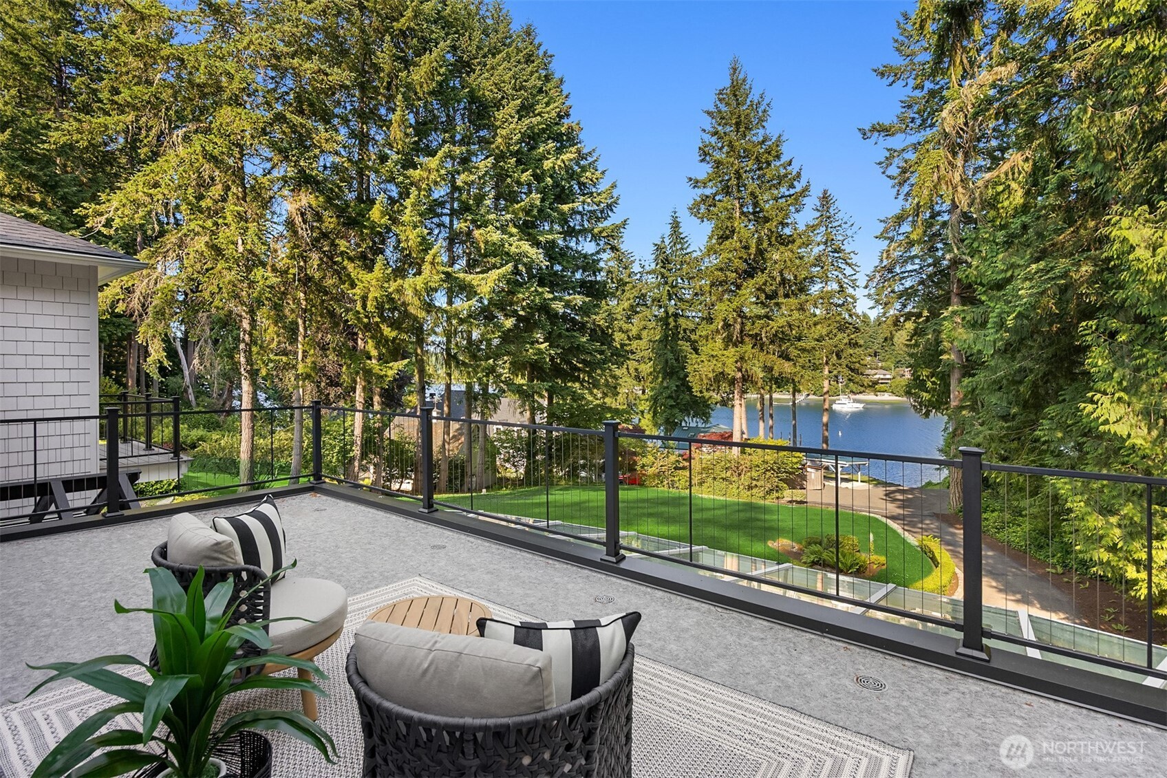 11710 Arrow Point Drive NE