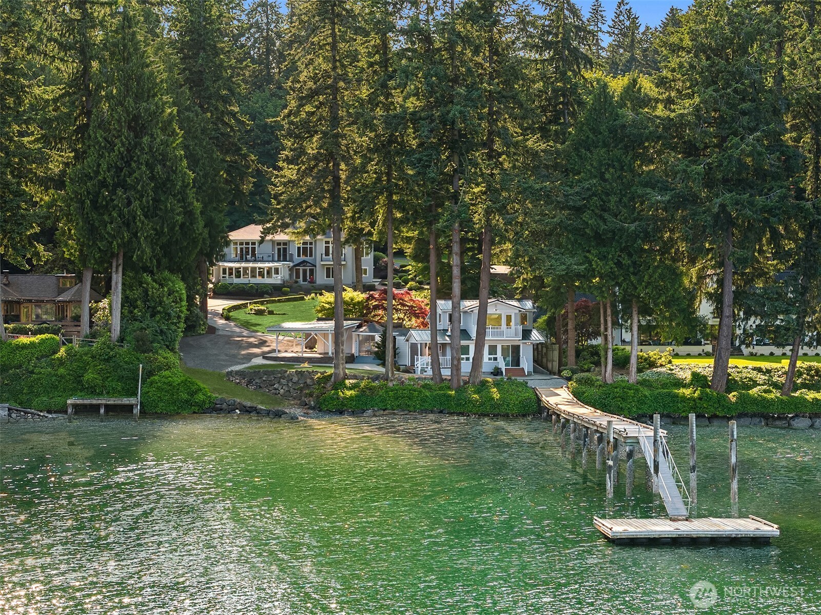 11710 Arrow Point Drive NE